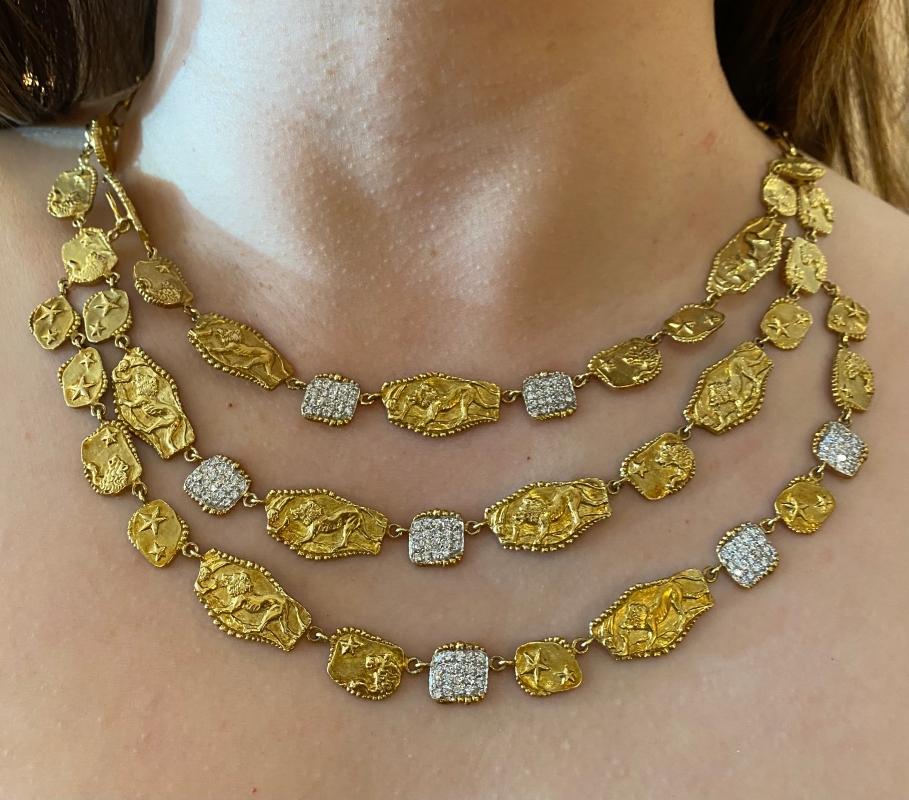 Women's or Men's Seiden Gang Lion Motif Triple Strand Diamond Necklace 18k Yellow Gold For Sale