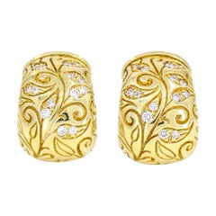 Seidengang 18 Karat Yellow Gold Diamond Leaf Laurel Half Hoop Earrings