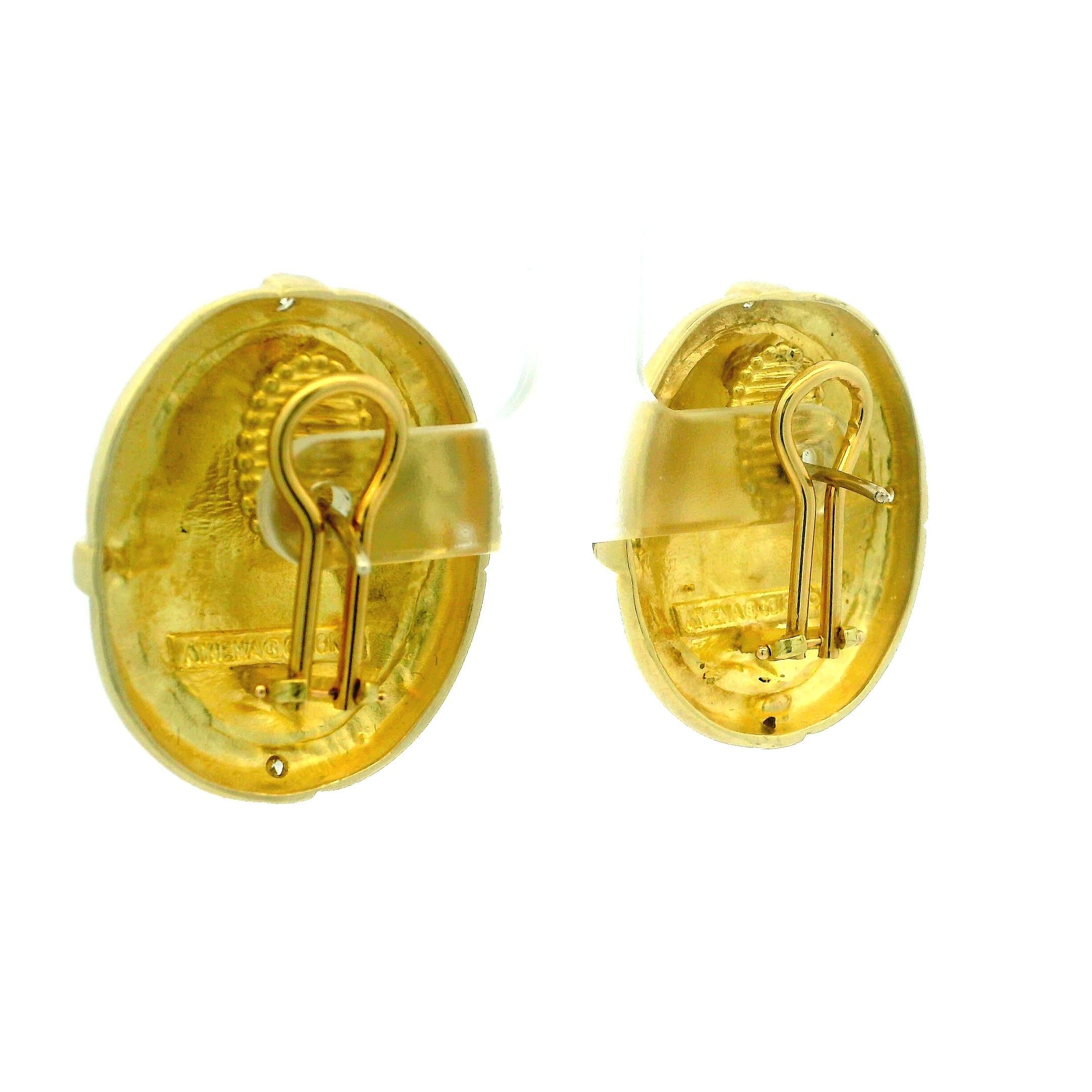 SeidenGang Orecchini a Medaglione Athena Roman Revival 18K con Diamanti in vendita 4