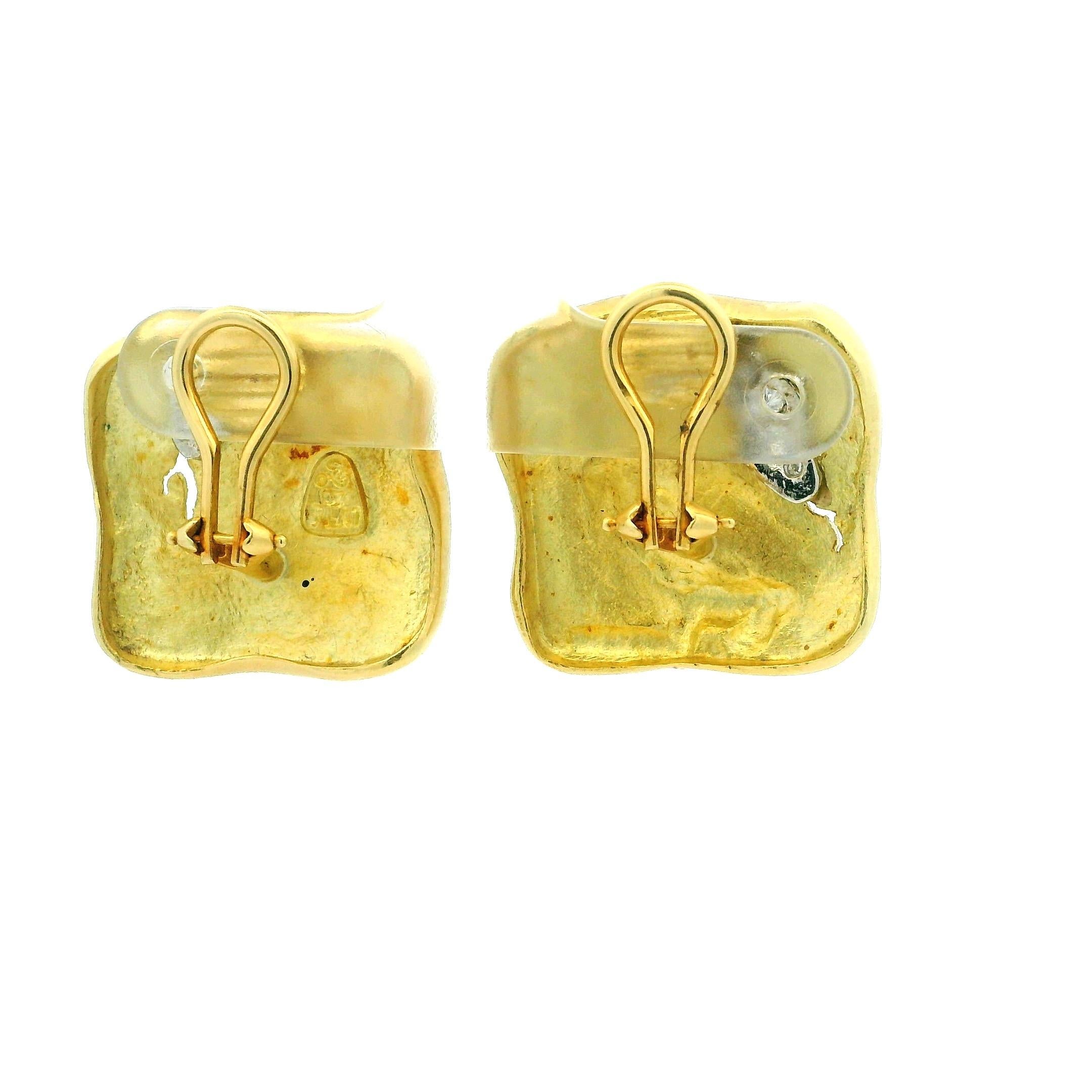 Seidengang 18K Gold Mythological Earrings with Diamonds In Excellent Condition For Sale In Miami, FL