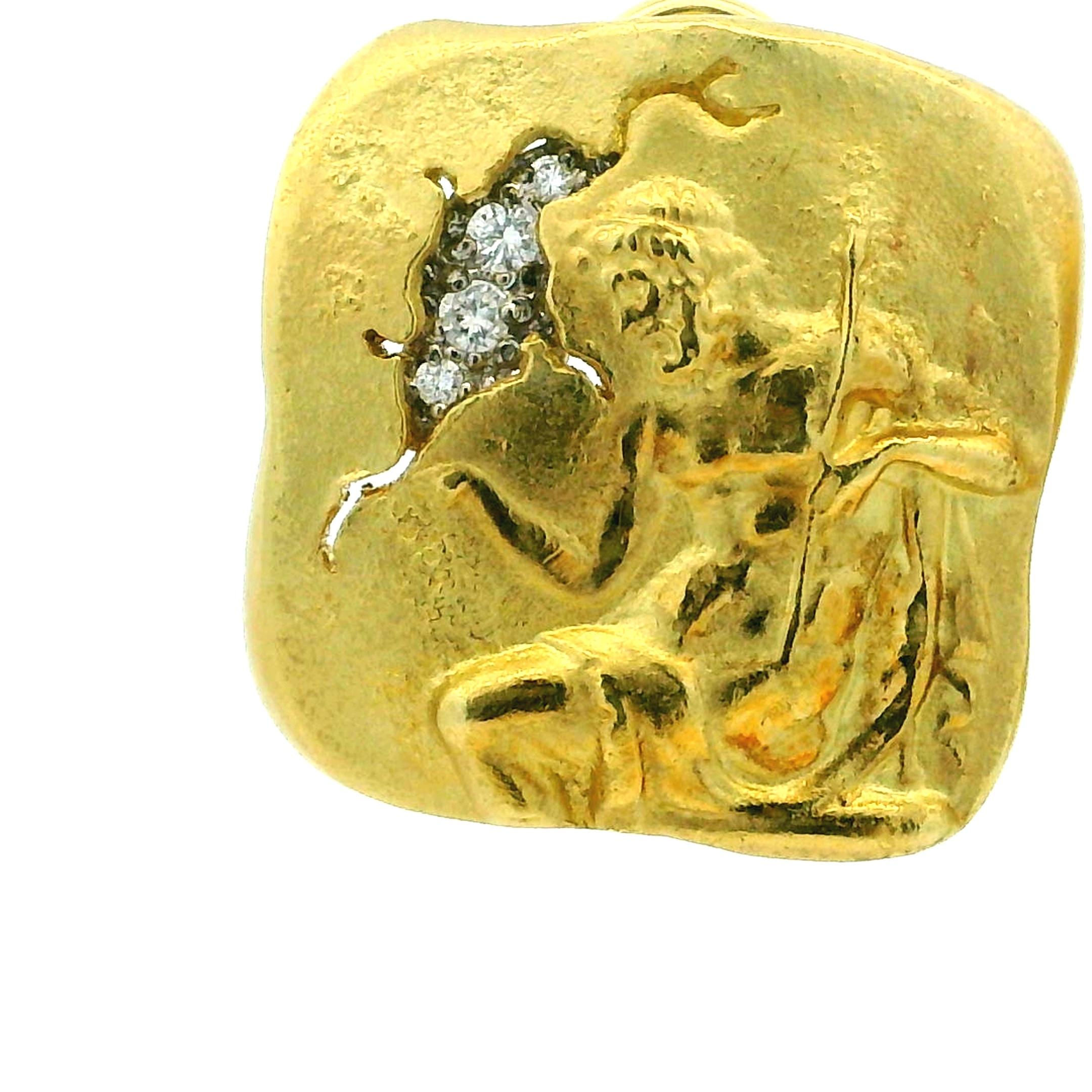 Seidengang 18K Gold Mythological Earrings with Diamonds For Sale 3
