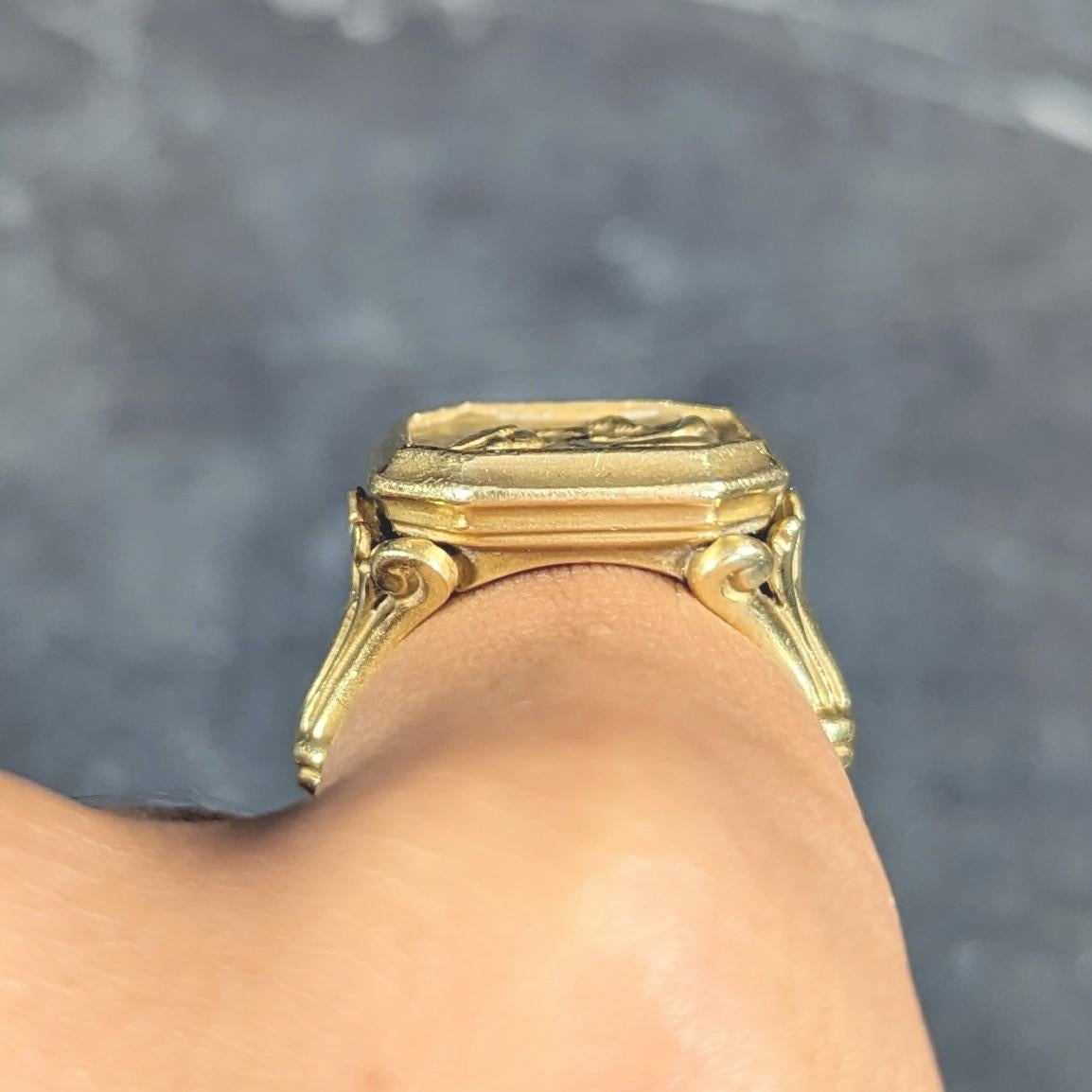 SeidenGang 1980s 18 Karat Yellow Gold Greek Hermes Unisex Vintage Signet Ring 7