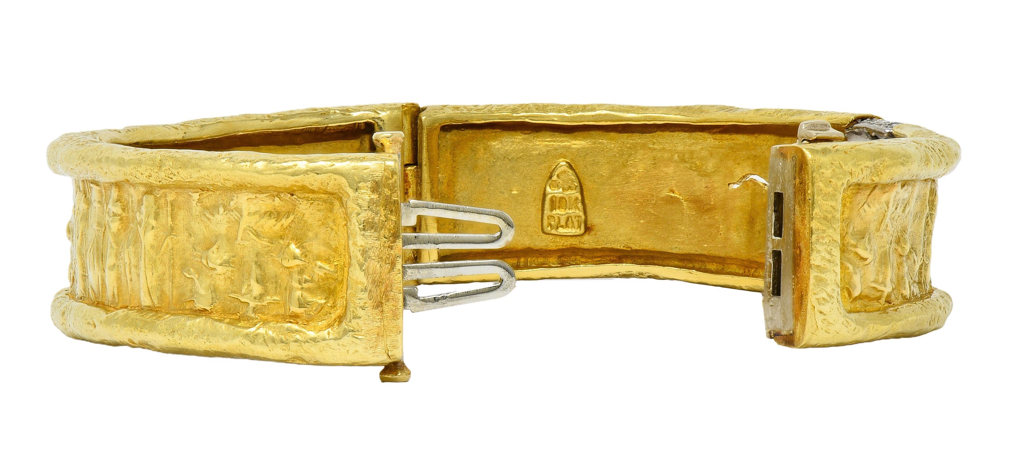 SeidenGang 1990's Diamant Platin 18K Gold Vintage ägyptischen Armreif Armband im Angebot 4