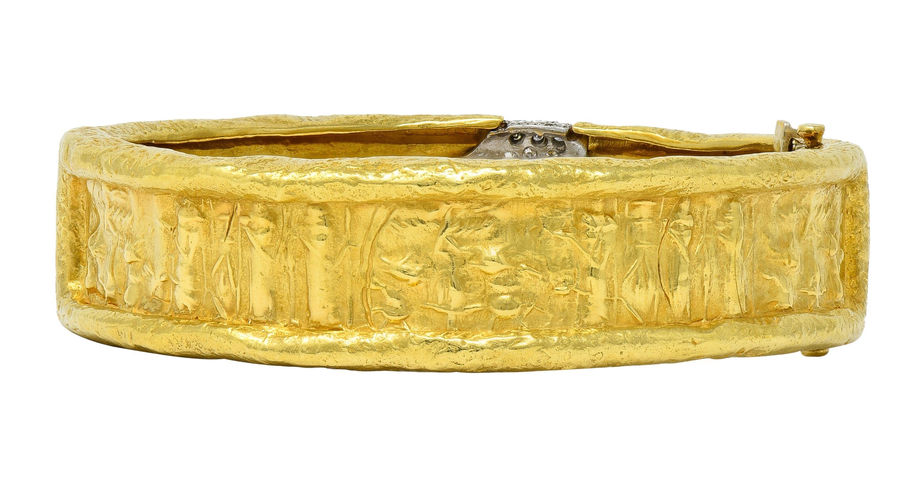 SeidenGang 1990's Diamant Platin 18K Gold Vintage ägyptischen Armreif Armband Damen im Angebot