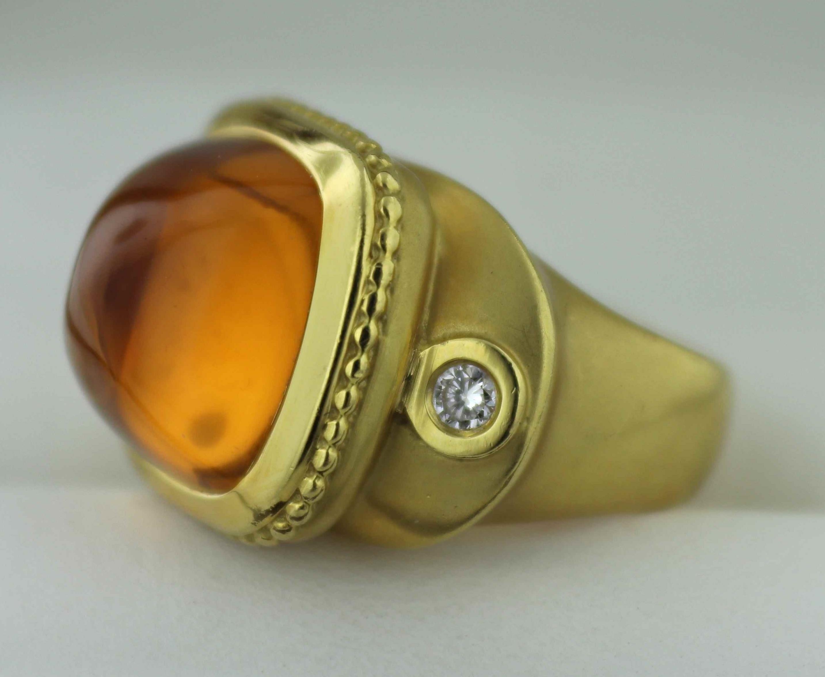 Seidengang Citrine Diamond, 18k Yellow Gold Classic Athena Ring For Sale 7