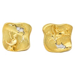 Retro SeidenGang Diamond 18 Karat Gold Platinum Pegasus Odyssey Collection Earrings