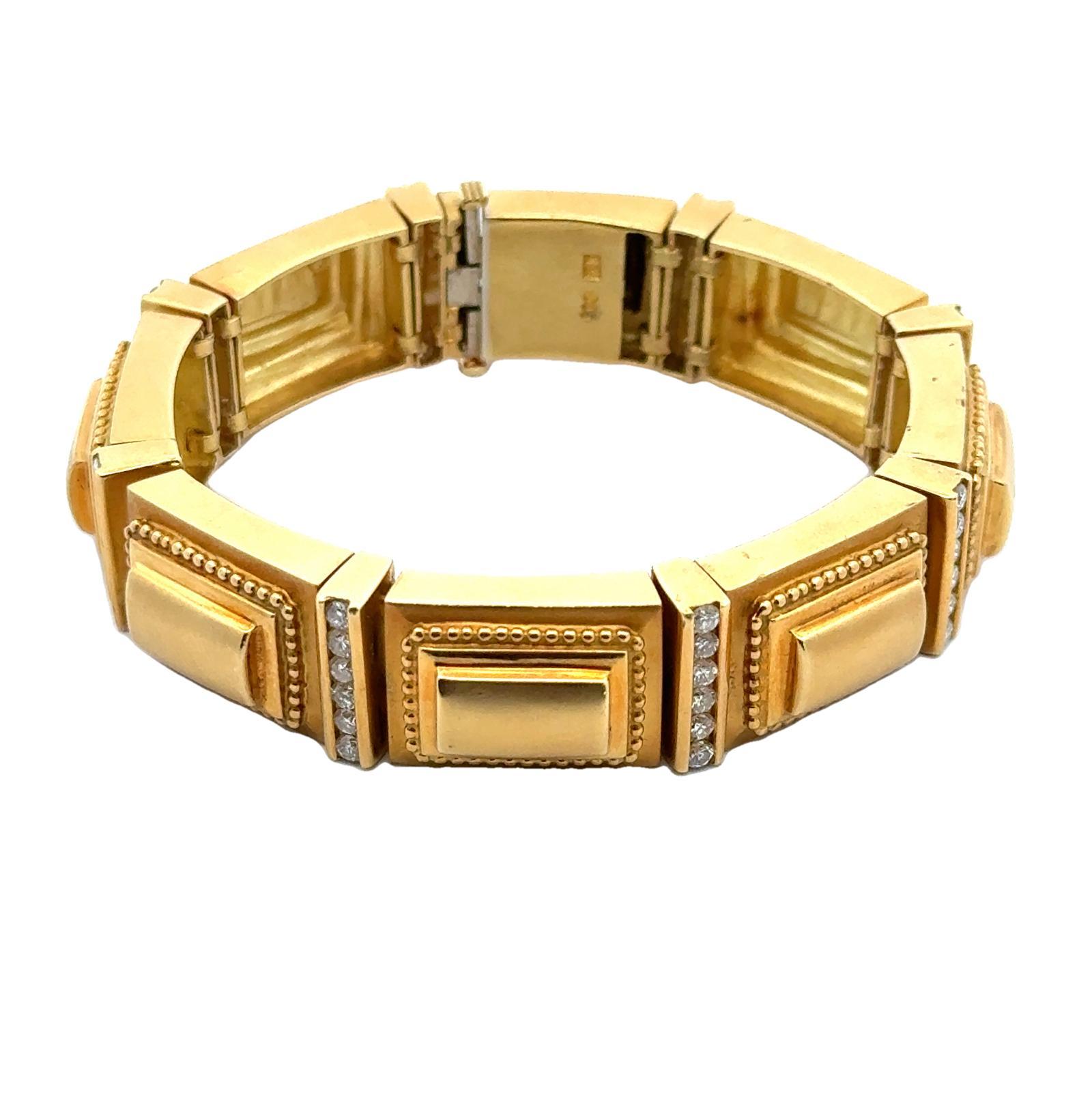 Round Cut SeidenGang Diamond 18 Karat Yellow Gold Rectangular Link Estate Bracelet