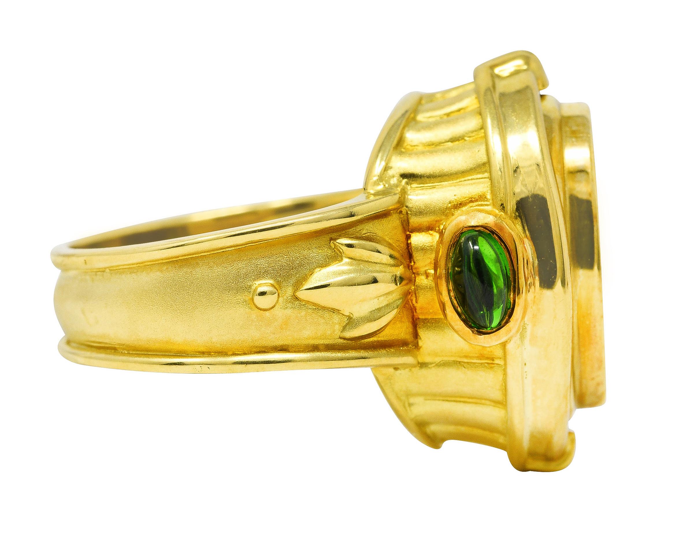 Cabochon Seidengang Neoclassical Amethyst Green Tourmaline 18 Karat Yellow Gold Flip Ring