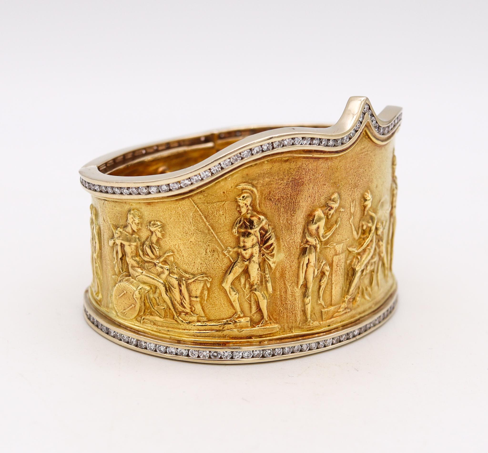 Greek revival motif bracelet designed by SeidenGang.

Magnificent vintage solid piece, made by the jewelry designer's SeidenGang. This rare early bracelet was part of the iconic Etruscan-Roman revivals collection and was carefully crafted in solid