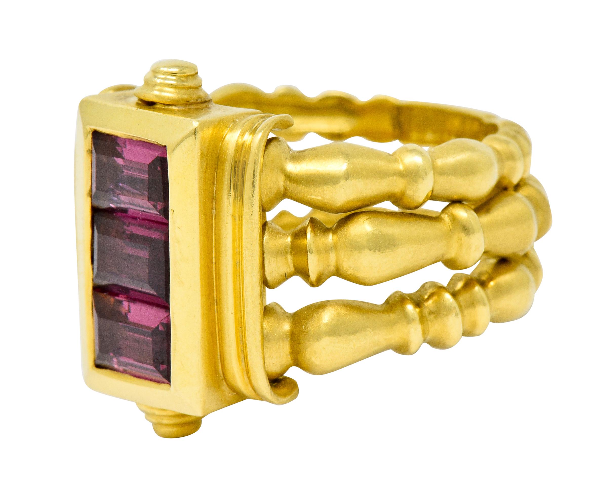 Seidengang Rhodolite Garnet 18 Karat Gold Classic Stacking Band Ring In Excellent Condition In Philadelphia, PA