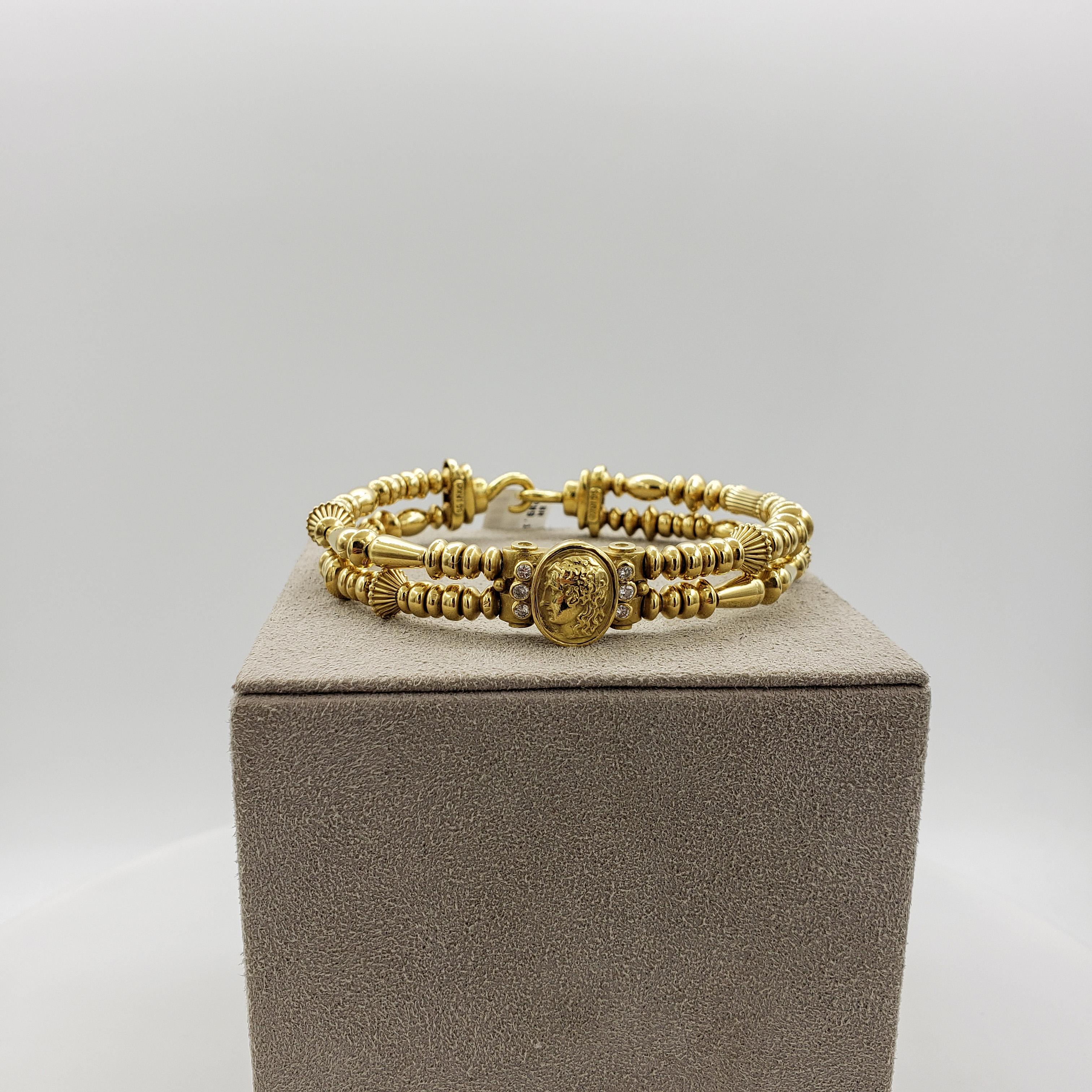 Round Cut Seidengang Roman Portrait 0.12 Carat Diamond Yellow Gold Retro Bracelet For Sale