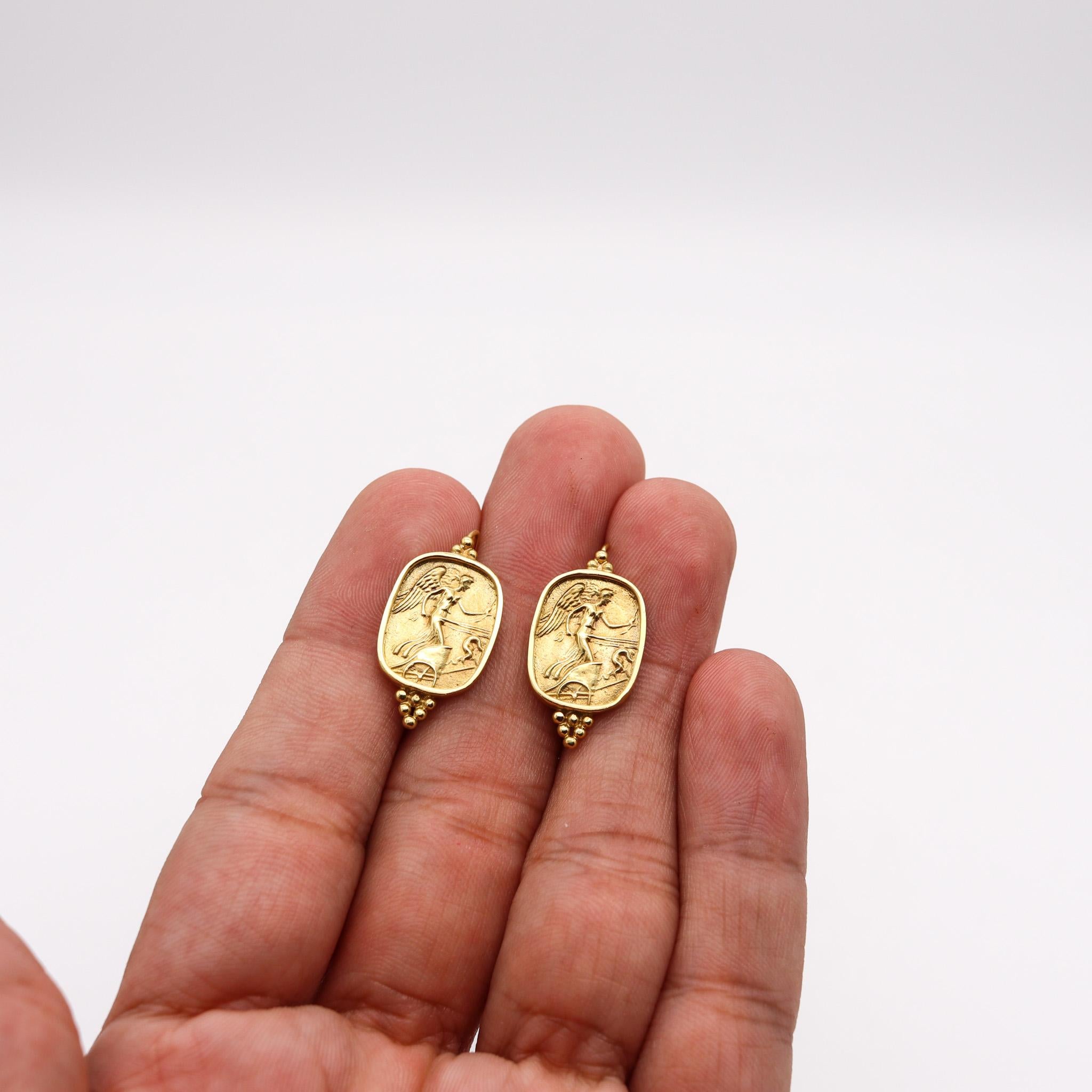 Classical Roman Seidengang Roman Revival Classic Drop Earrings in 18kt Yellow Gold