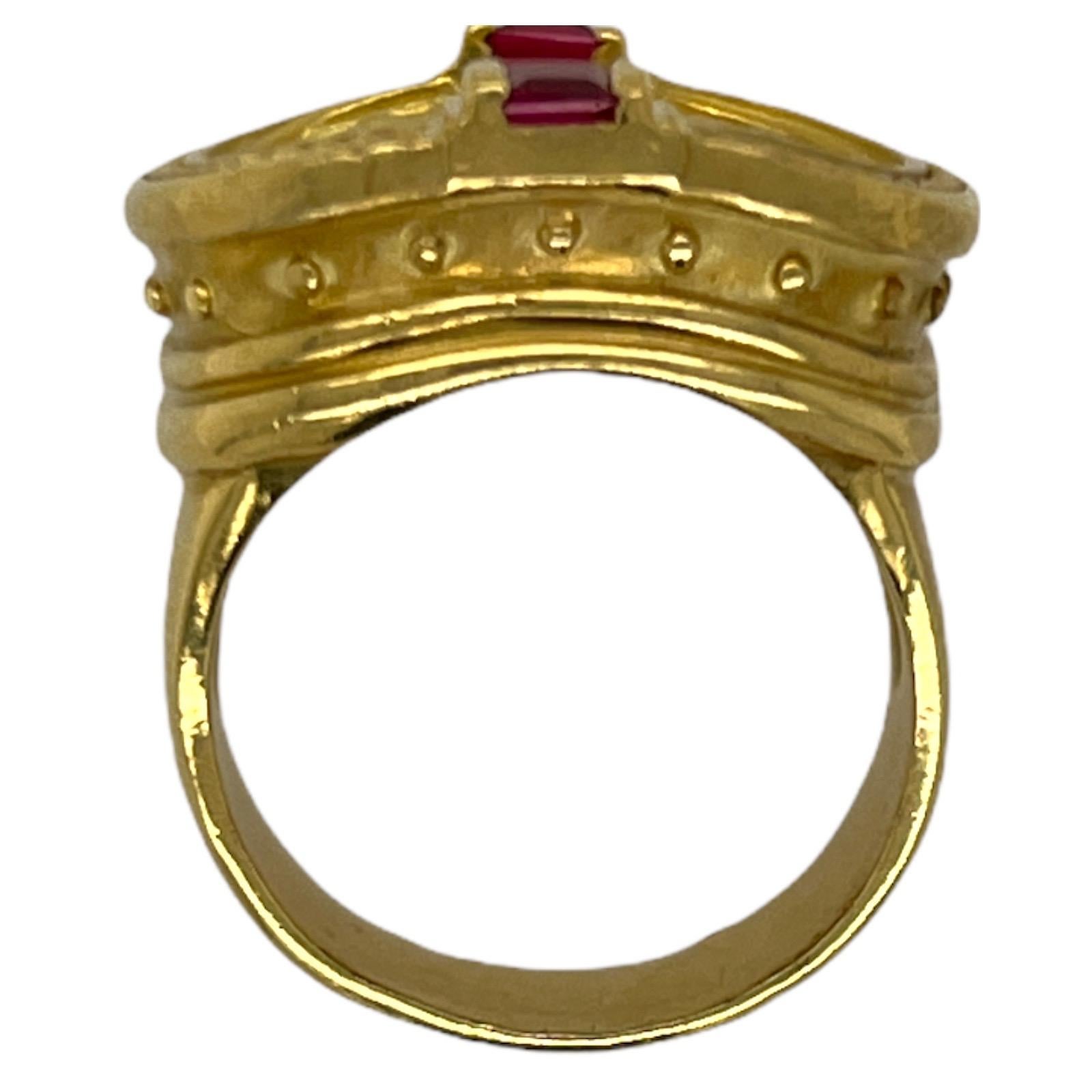 SeidenGang Ruby 18 Karat Yellow Gold Classic Collection Estate Right Hand Ring In Excellent Condition In Boca Raton, FL