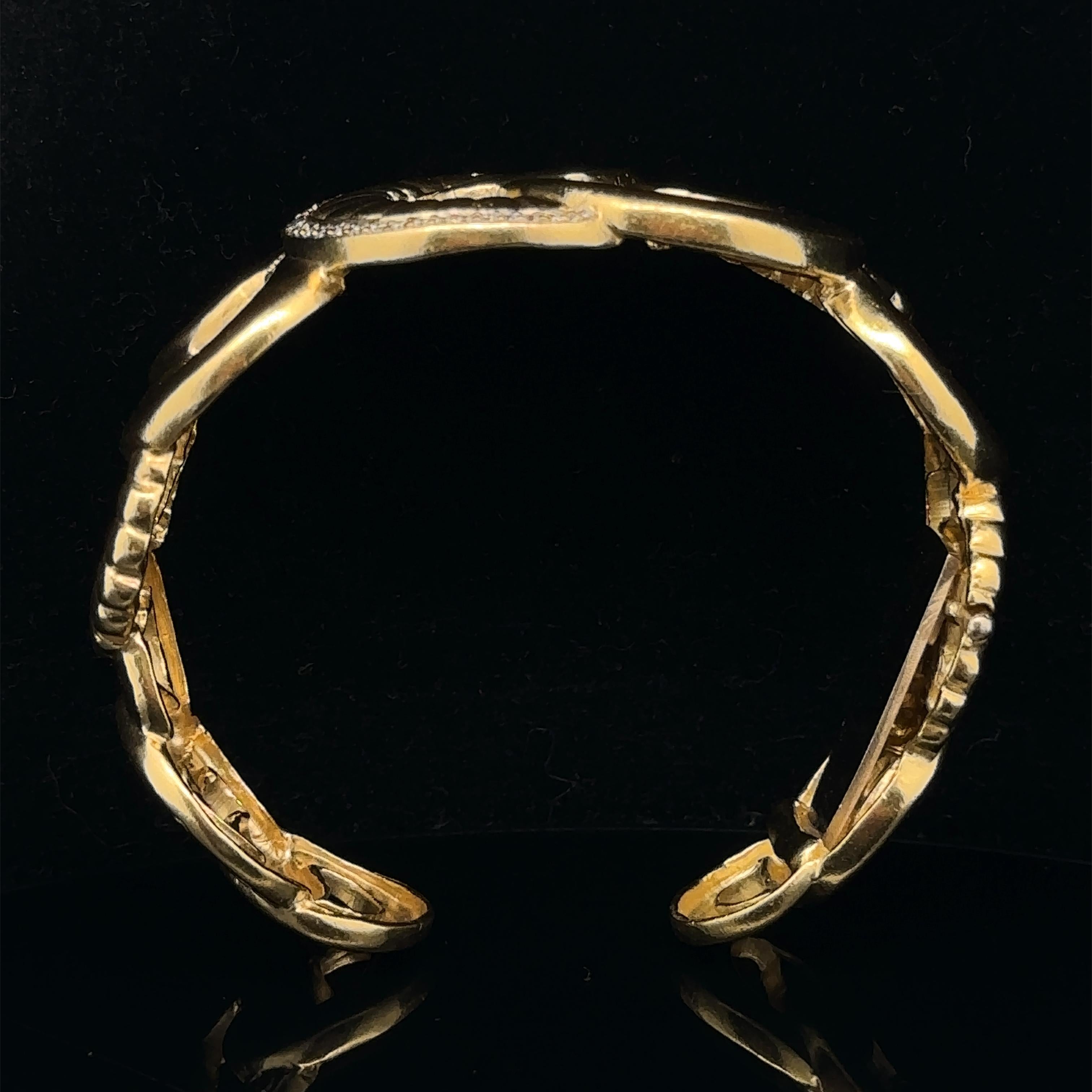 SeidenGang Toujours 18k Gold 1ct Diamond Interlocking Circles Breite Manschette Armband (Brillantschliff) im Angebot