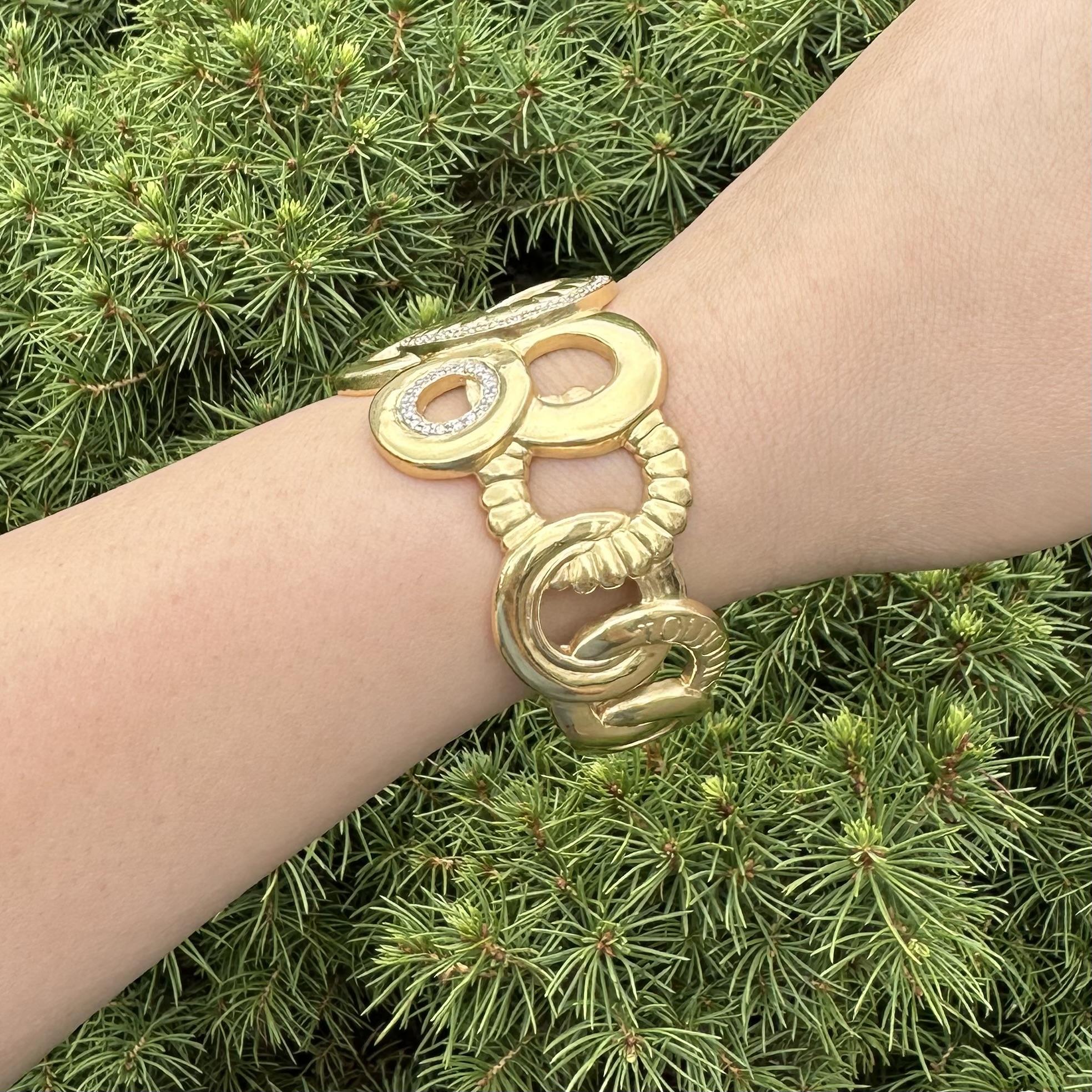 SeidenGang Toujours 18k Gold 1ct Diamond Interlocking Circles Breite Manschette Armband im Zustand „Hervorragend“ im Angebot in Montclair, NJ