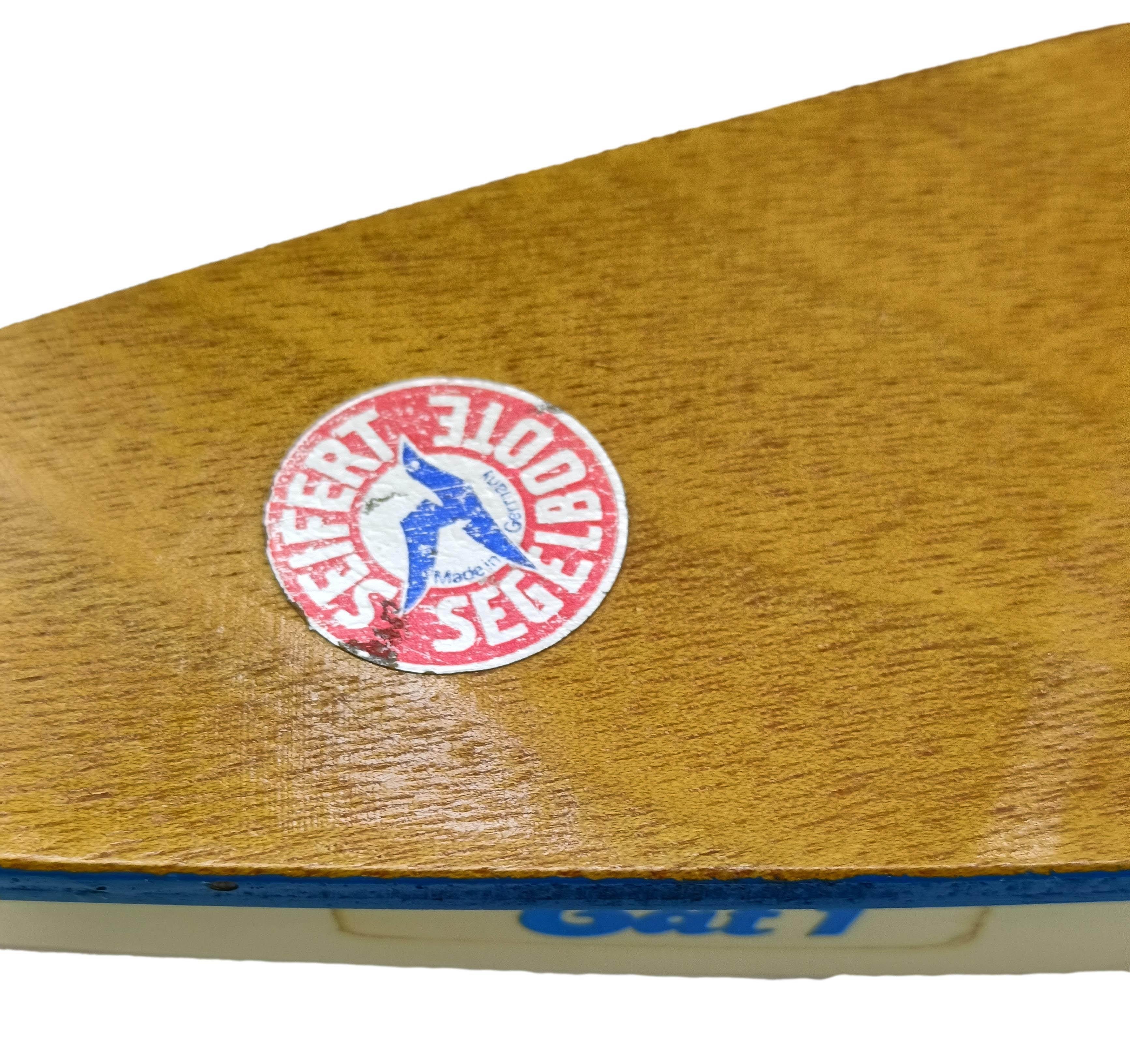 Late 20th Century Modèle de catamaran de collection Seifert 