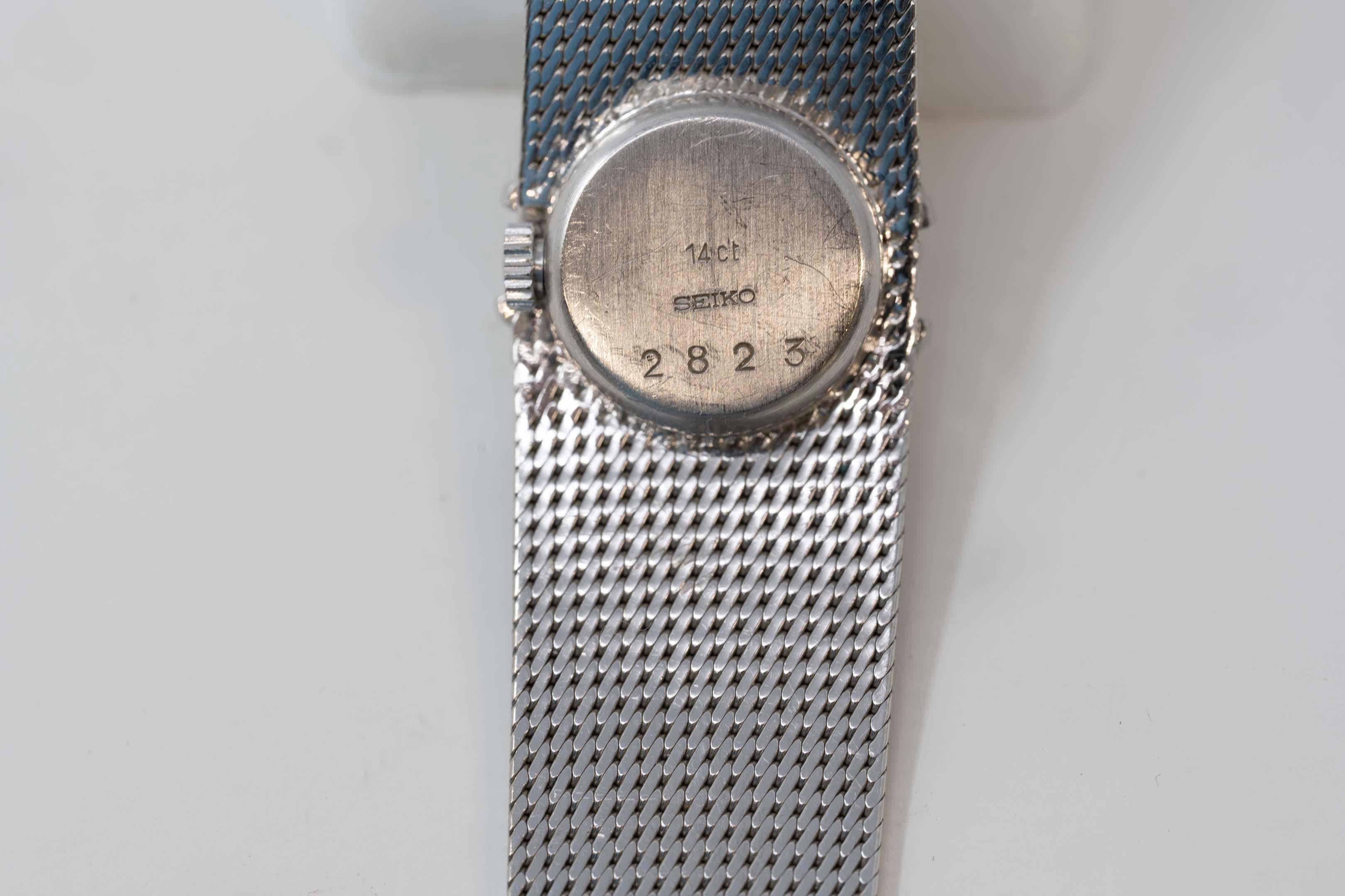 Seiko 14k White Gold Diamond & Sapphire Ladies Watch In Good Condition For Sale In Montreal, QC