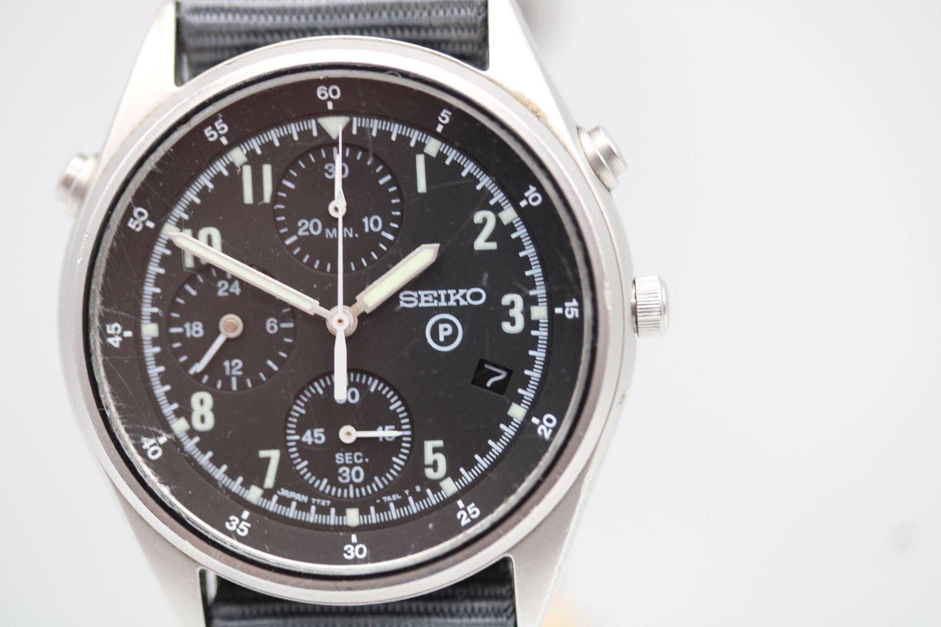 Montre militaire britannique Seiko génération 2 - 7T27-7A20 1997 en vente 3