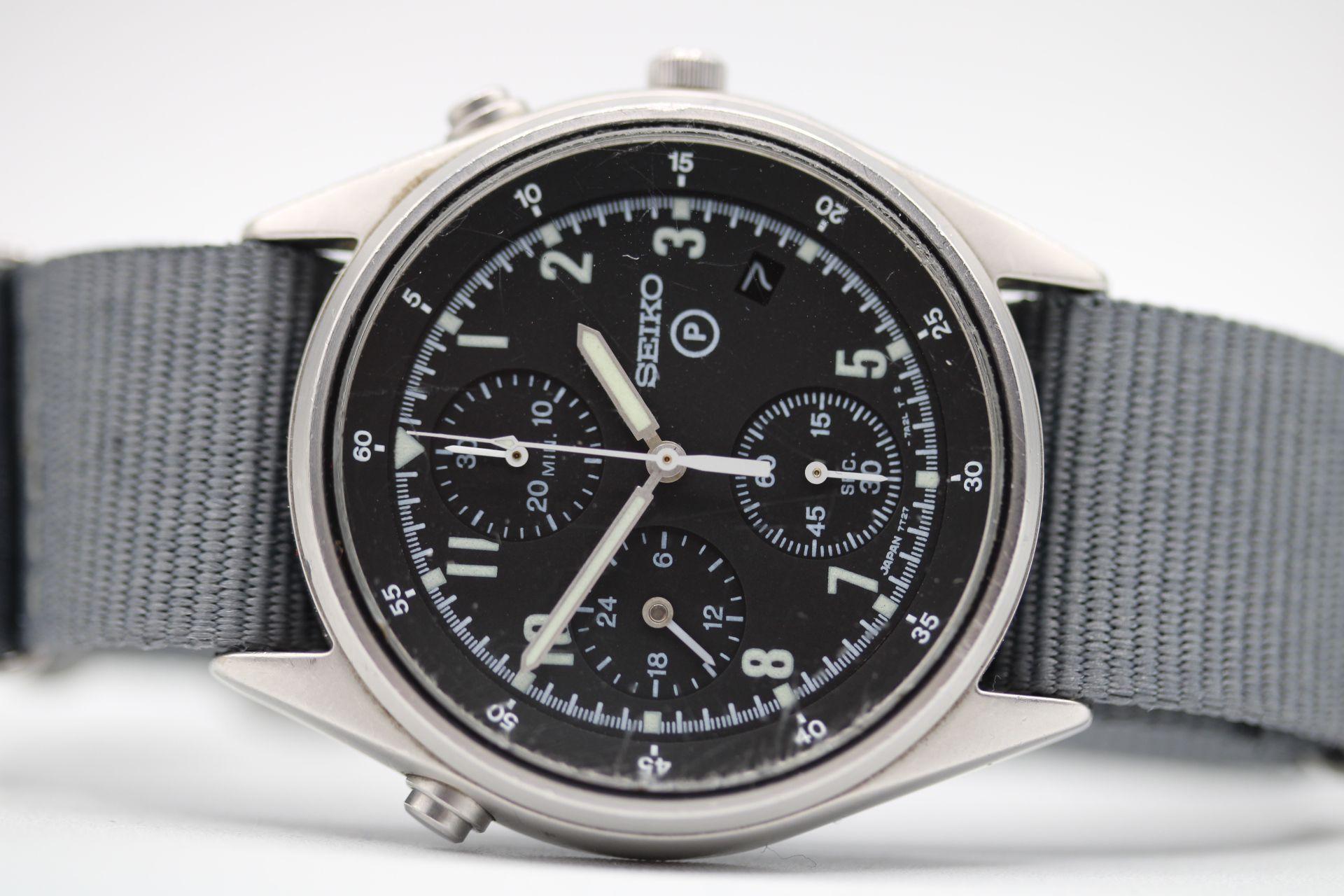 Montre militaire britannique Seiko génération 2 - 7T27-7A20 1997 en vente 4