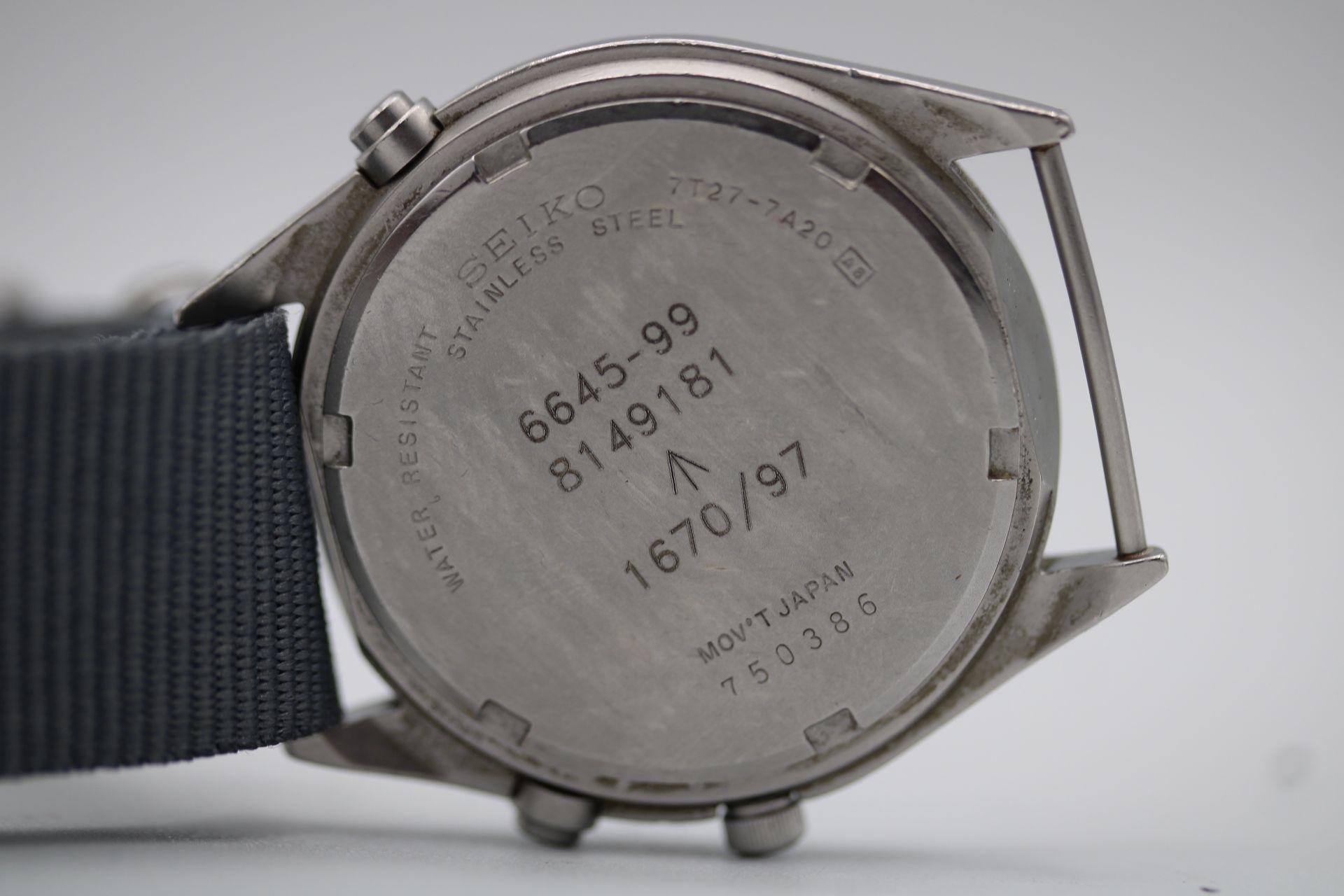 Montre militaire britannique Seiko génération 2 - 7T27-7A20 1997 en vente 5