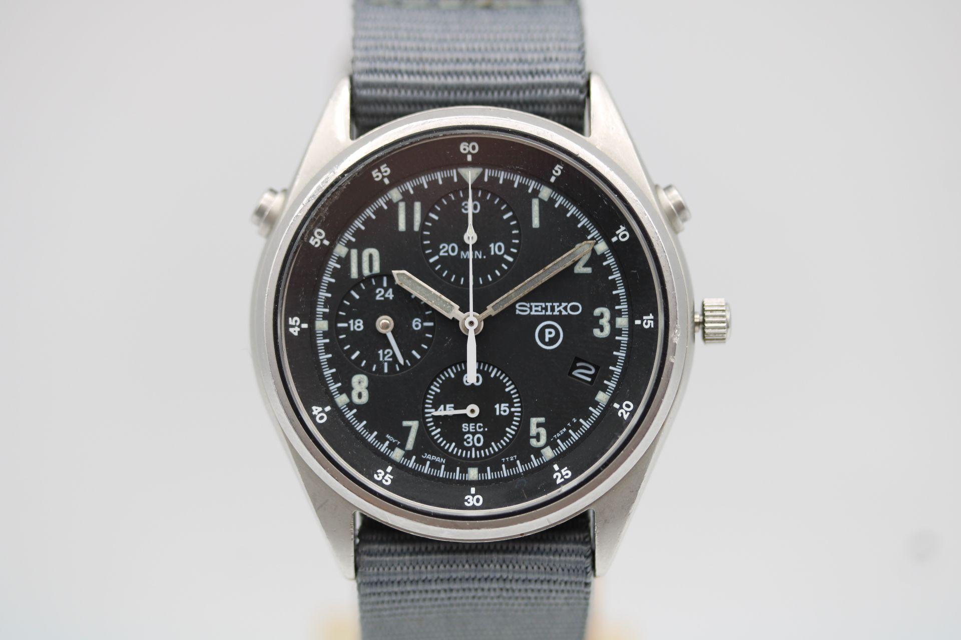 This Seiko Generation 2 British Military issued Chronograph arrives with us in its original condition with all markings to case back.

38mm stainless steel case with fixed lug bars as was required by the British Military unlike the civilian made