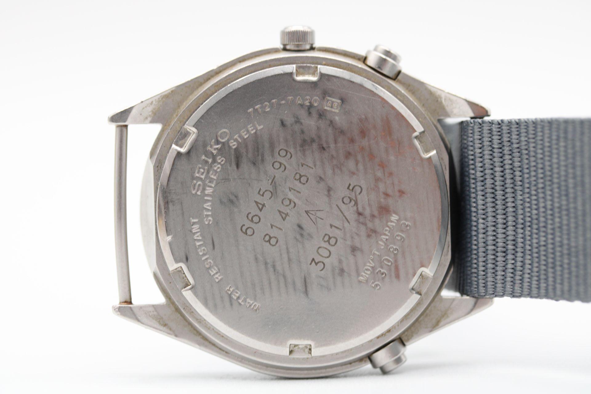 Montre militaire britannique Seiko génération 2 - 7T27-7A20 Bon état à London, GB