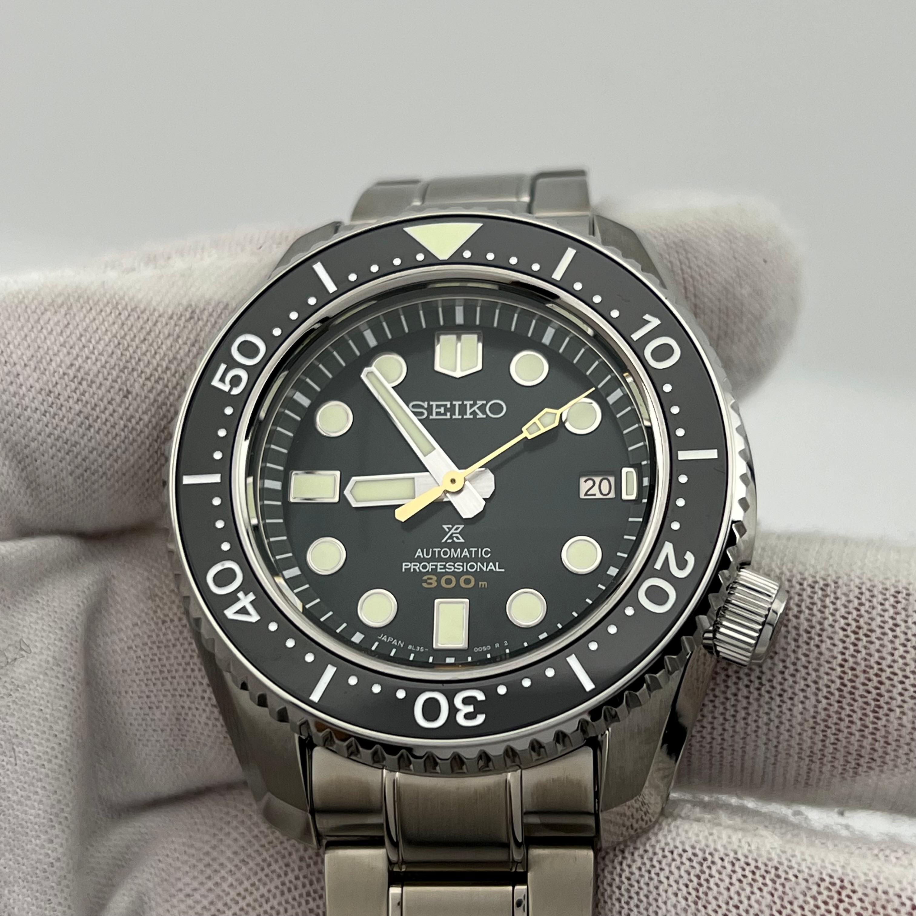 Seiko Prospex SBDX043 Marine Master Diver's Watch Green Dial 140th Anniversary For Sale 1