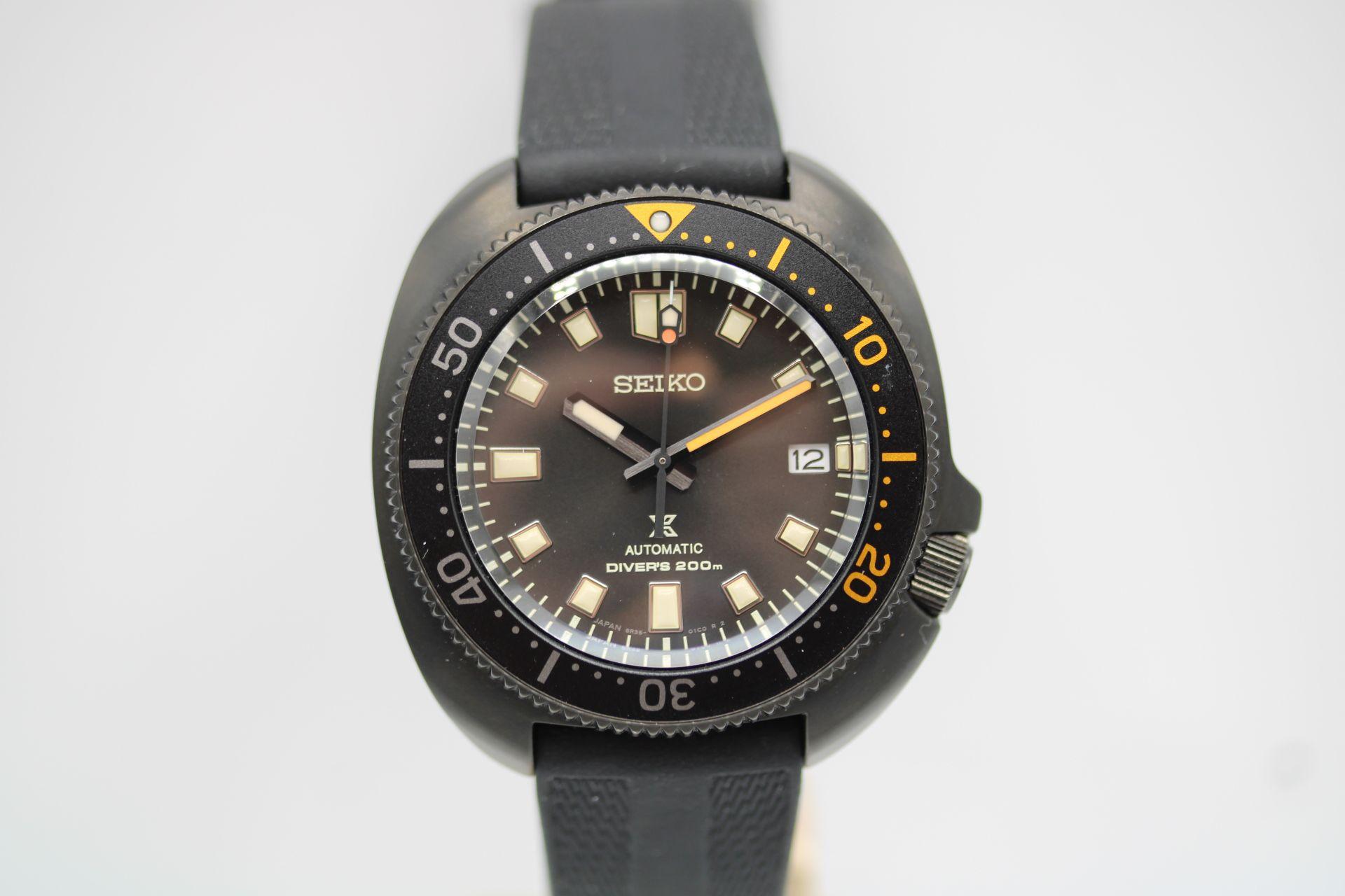 Seiko Prospex SPB257J1 Limited Edition - Etat presque parfait (No. 1852/5500)

Cette montre de plongée Seiko Prospex SPB257J1 Limited Edition est une pièce rare, produite à seulement 5 500 exemplaires dans le monde. Compte tenu de sa popularité, il