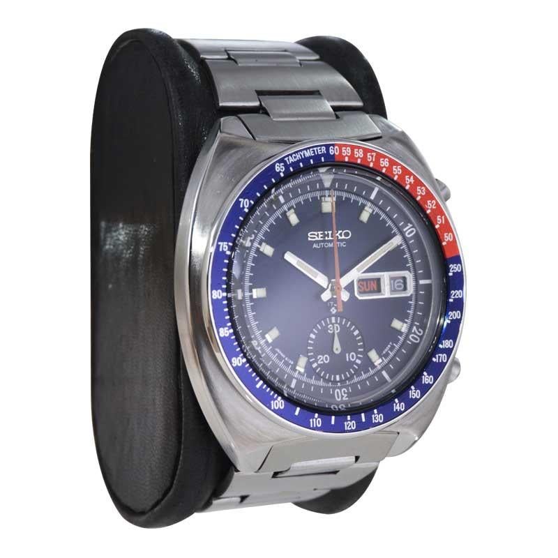FACTORY / HOUSE: Seiko Watch Company
STYLE / REFERENCE: Day Date Chrono / Reference 6002
METAL / MATERIAL: Stainless Steel
CIRCA / YEAR: 1990's
DIMENSIONS / SIZE: Length 39mm x Diameter 45mm
MOVEMENT / CALIBER: Automatic Winding / 17 Jewels /