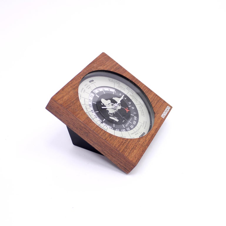 Seiko World Timer GMT Desk Clock, Quartz Movement with Sweeping Seconds