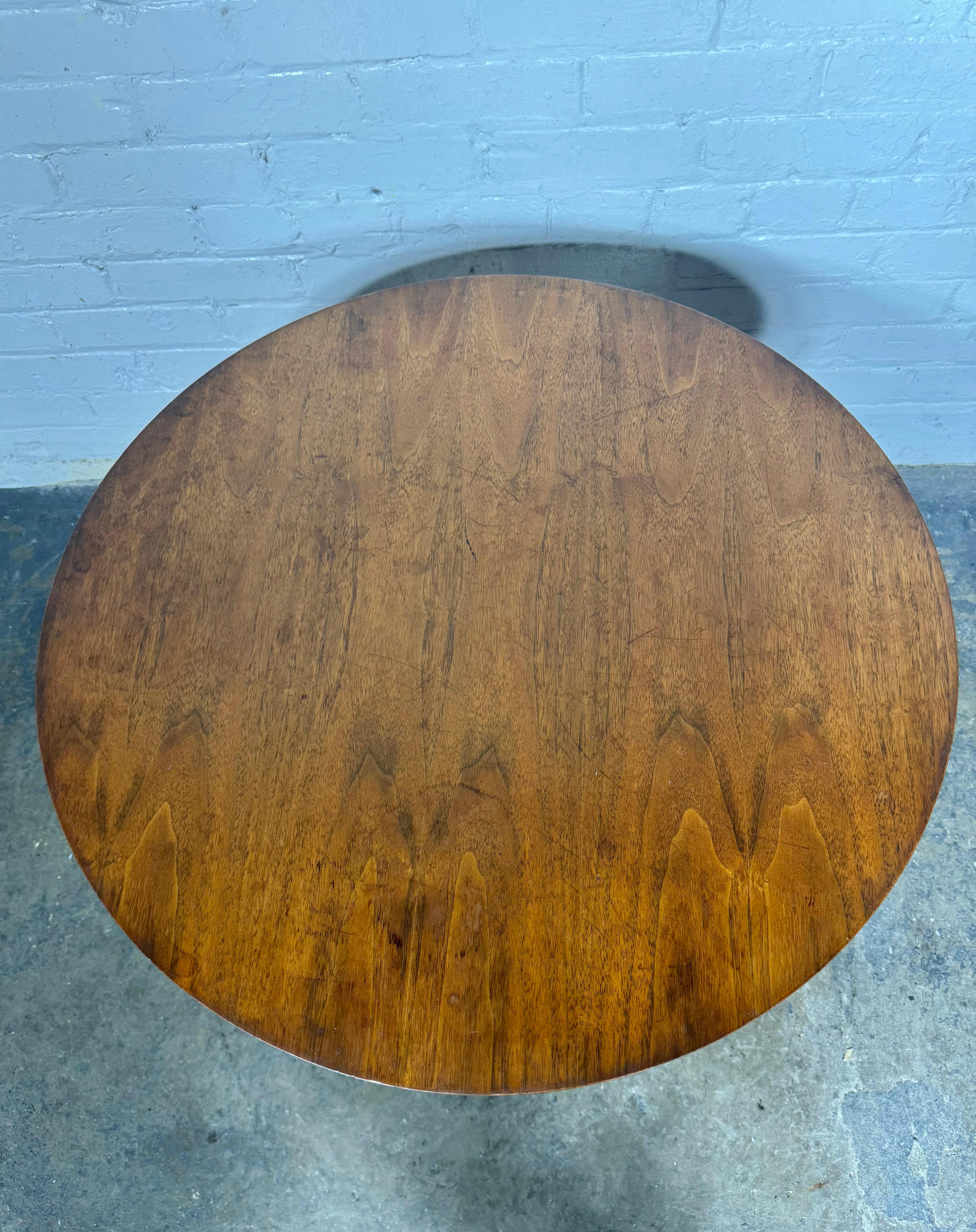 American Seldom seen Art Deco Style / Modernist  End / Center Table, by Lane For Sale
