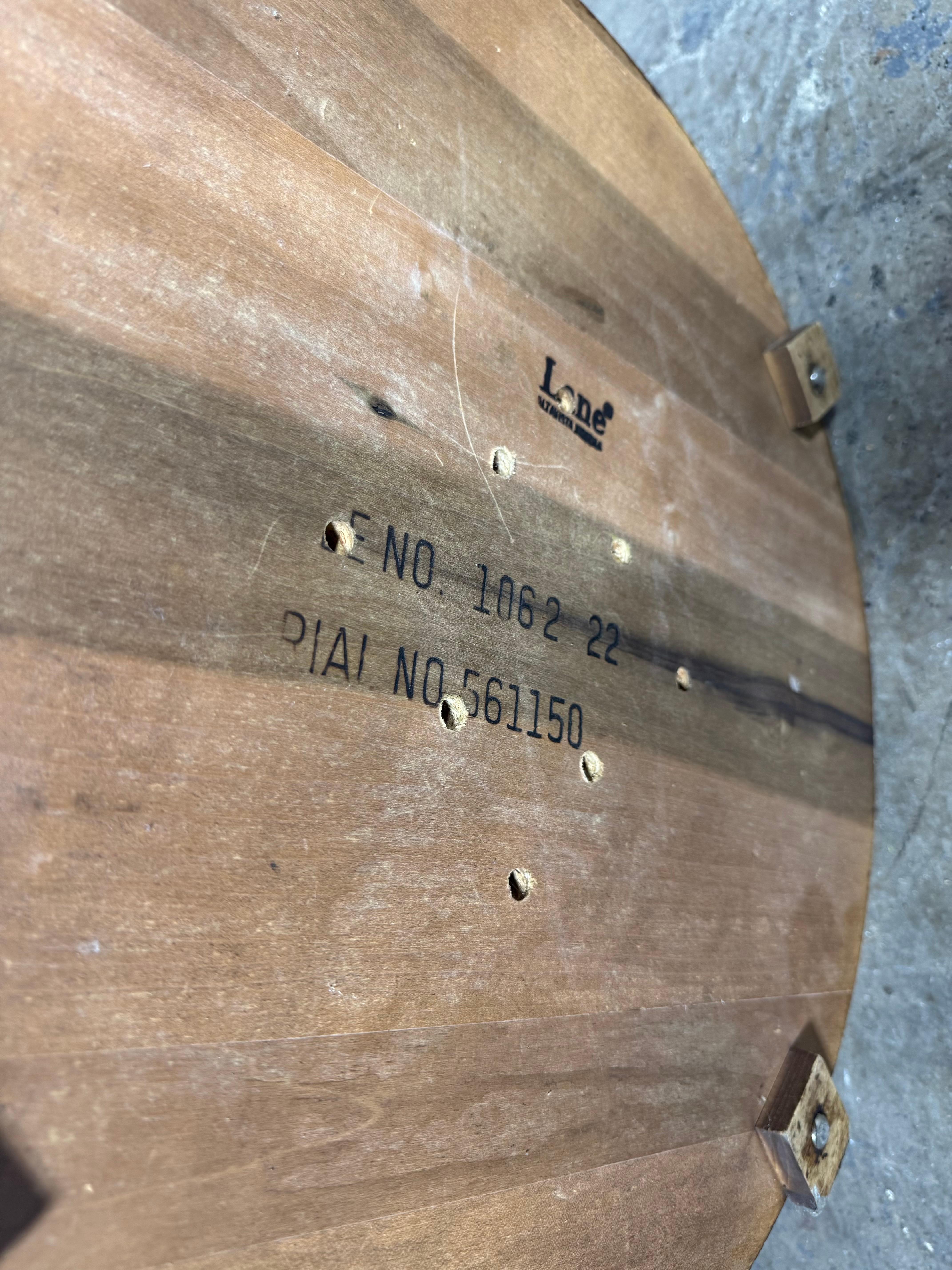 Seldom seen Art Deco Style / Modernist  End / Center Table, by Lane For Sale 2