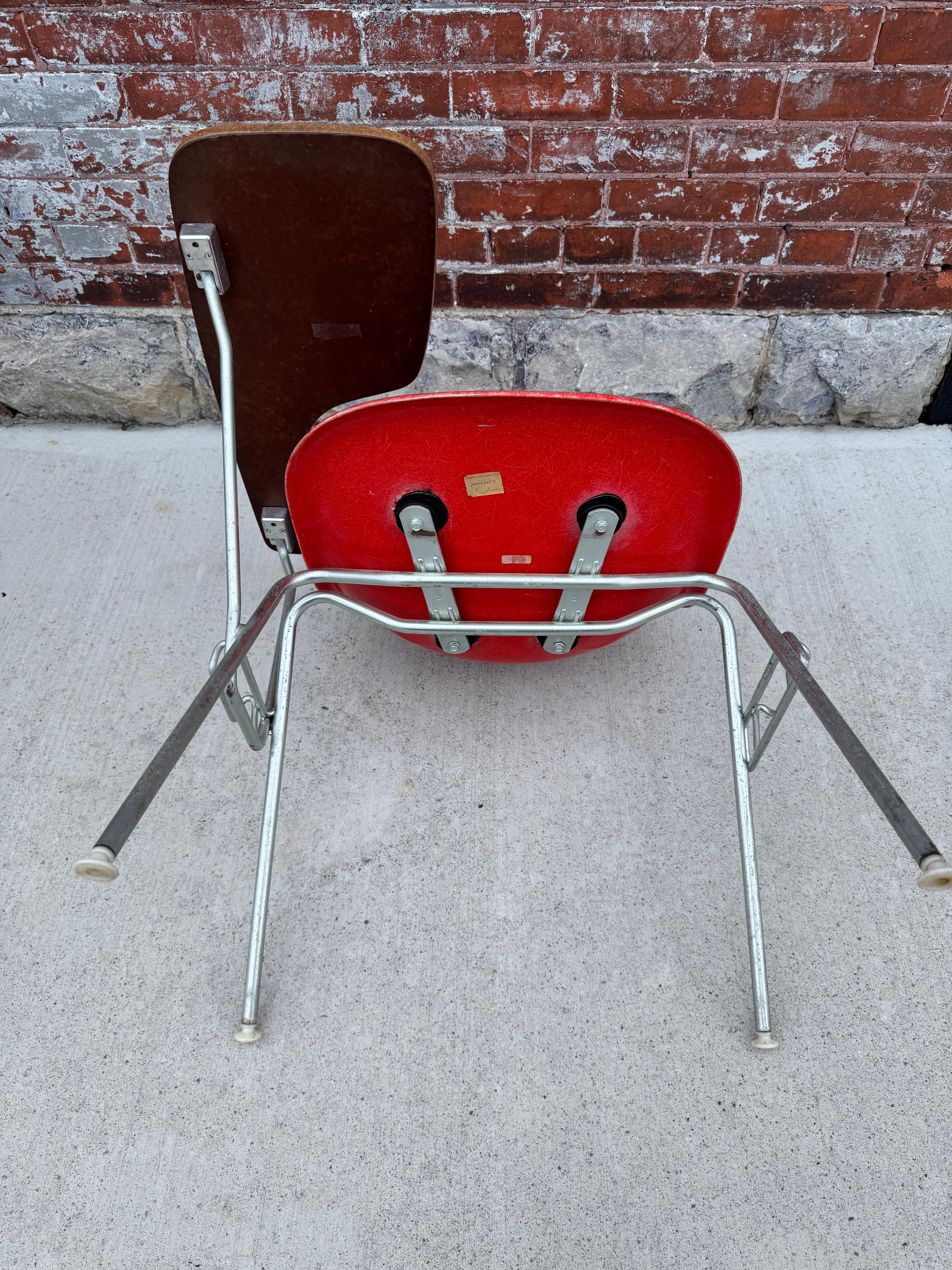 Selten gesehener Eames for Herman Miller Student Desk Chair / Classic Modern im Angebot 5