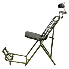 Fauteuil dentaire industriel militaire "de campagne", rarement vu, Musée canadien de la guerre