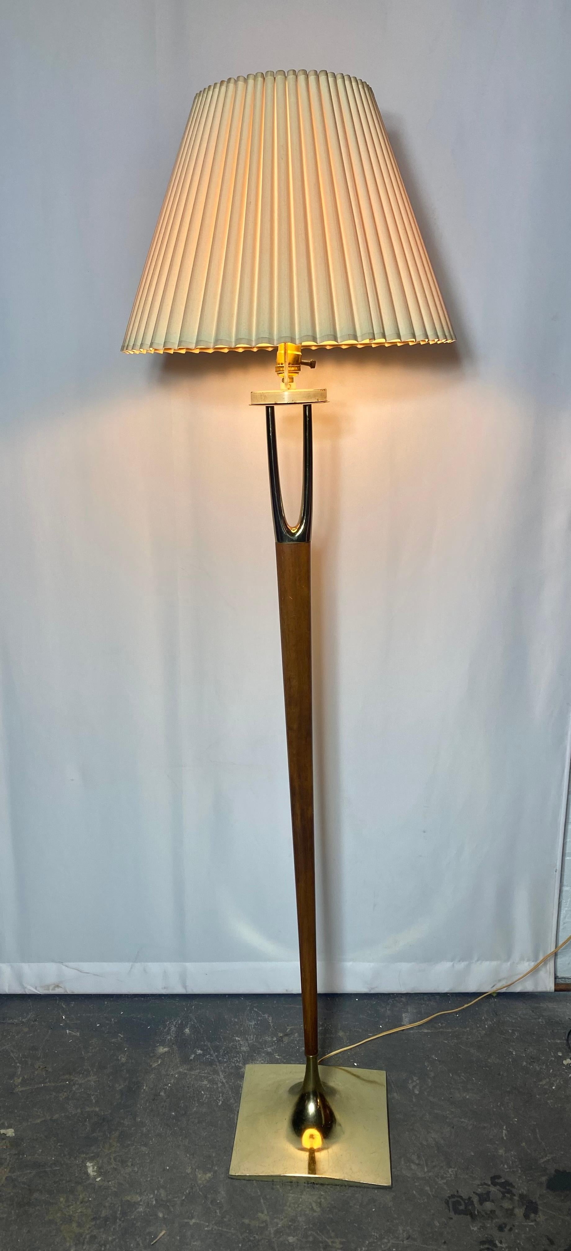 Seldom seen Laurel Lighting Wishbone Floor Lamp, Gerald Thurston For Sale 2