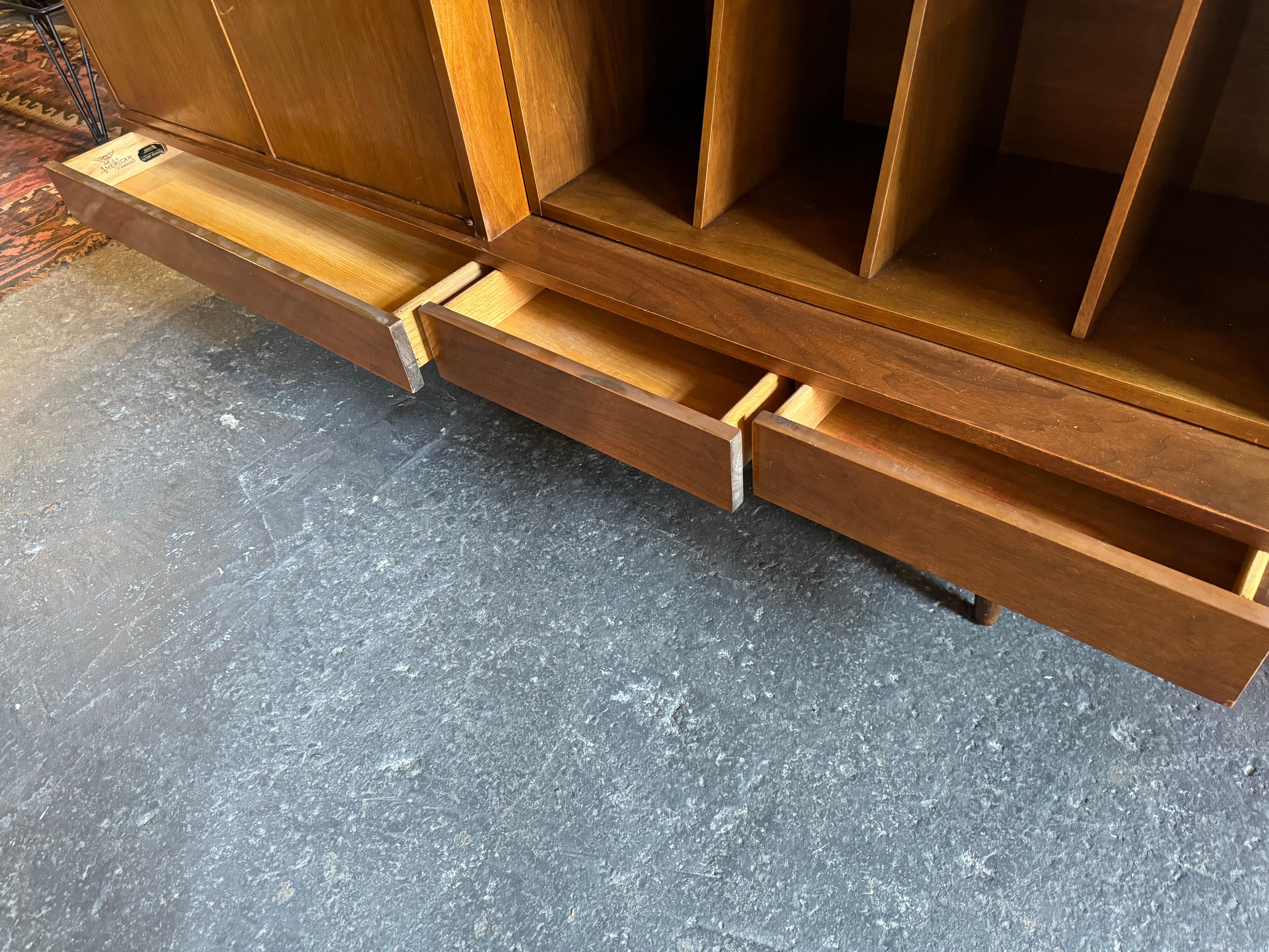 Seldom seen modular MeRTON Gershun mEDIA Cabinet / American of Martinsville 4