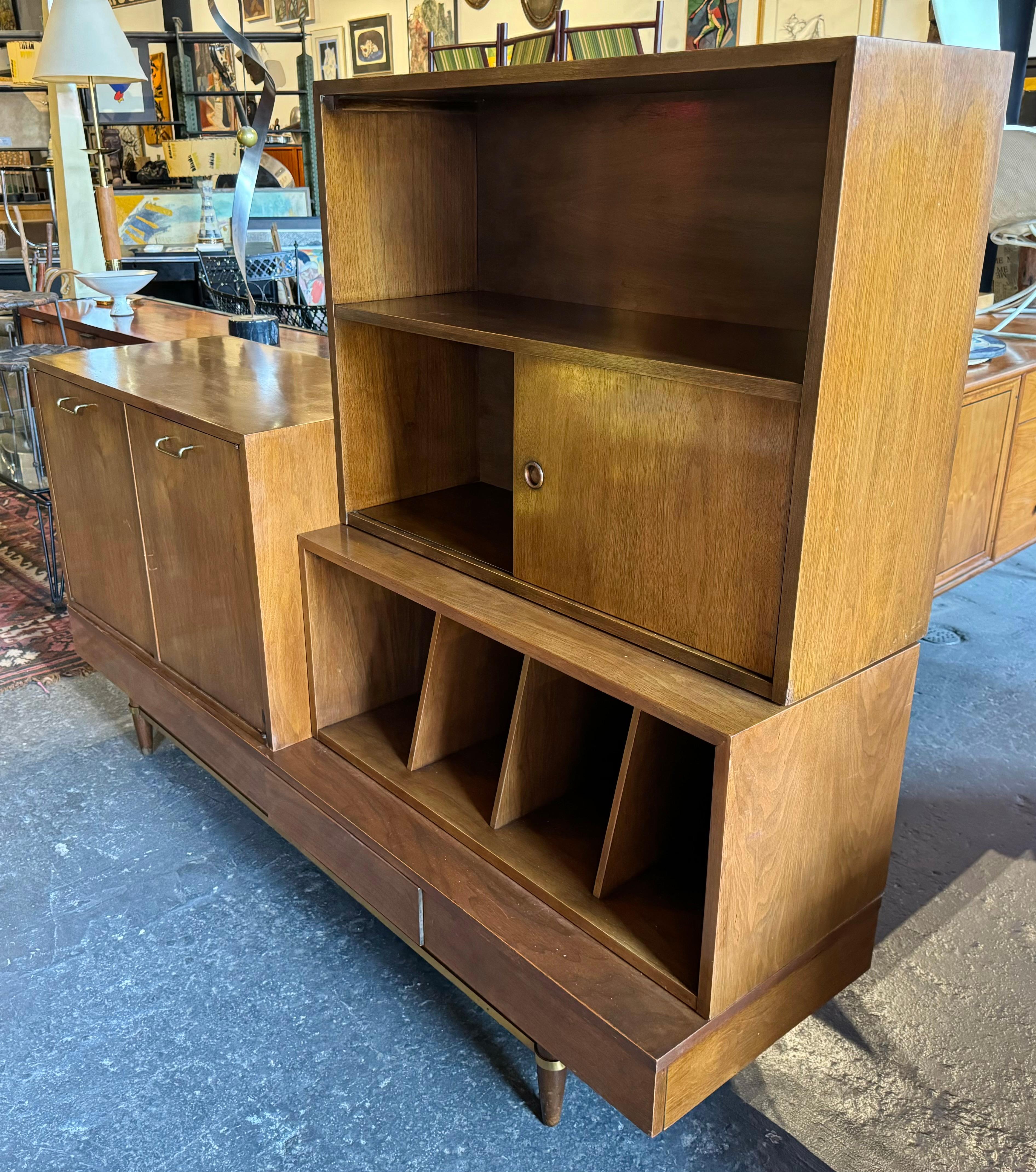 Seldom seen modular MeRTON Gershun mEDIA Cabinet / American of Martinsville 2