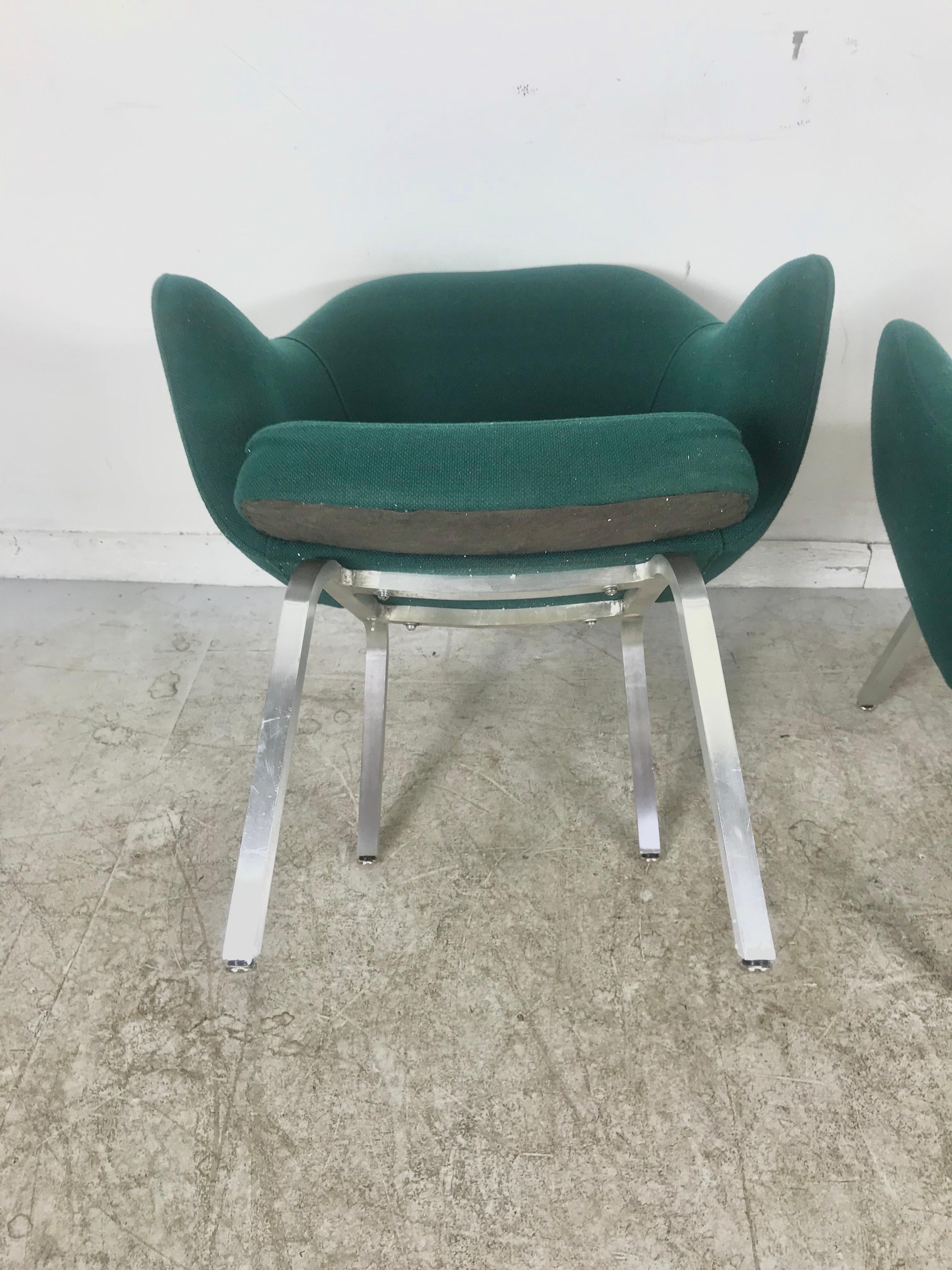 Designed for one year in very limited production run, executive lounge armchairs designed by Eero Saarinen for Knoll, unusual square stock aluminum bases, slightly lower back legs make these extremely comfortable, perfect position, retain original