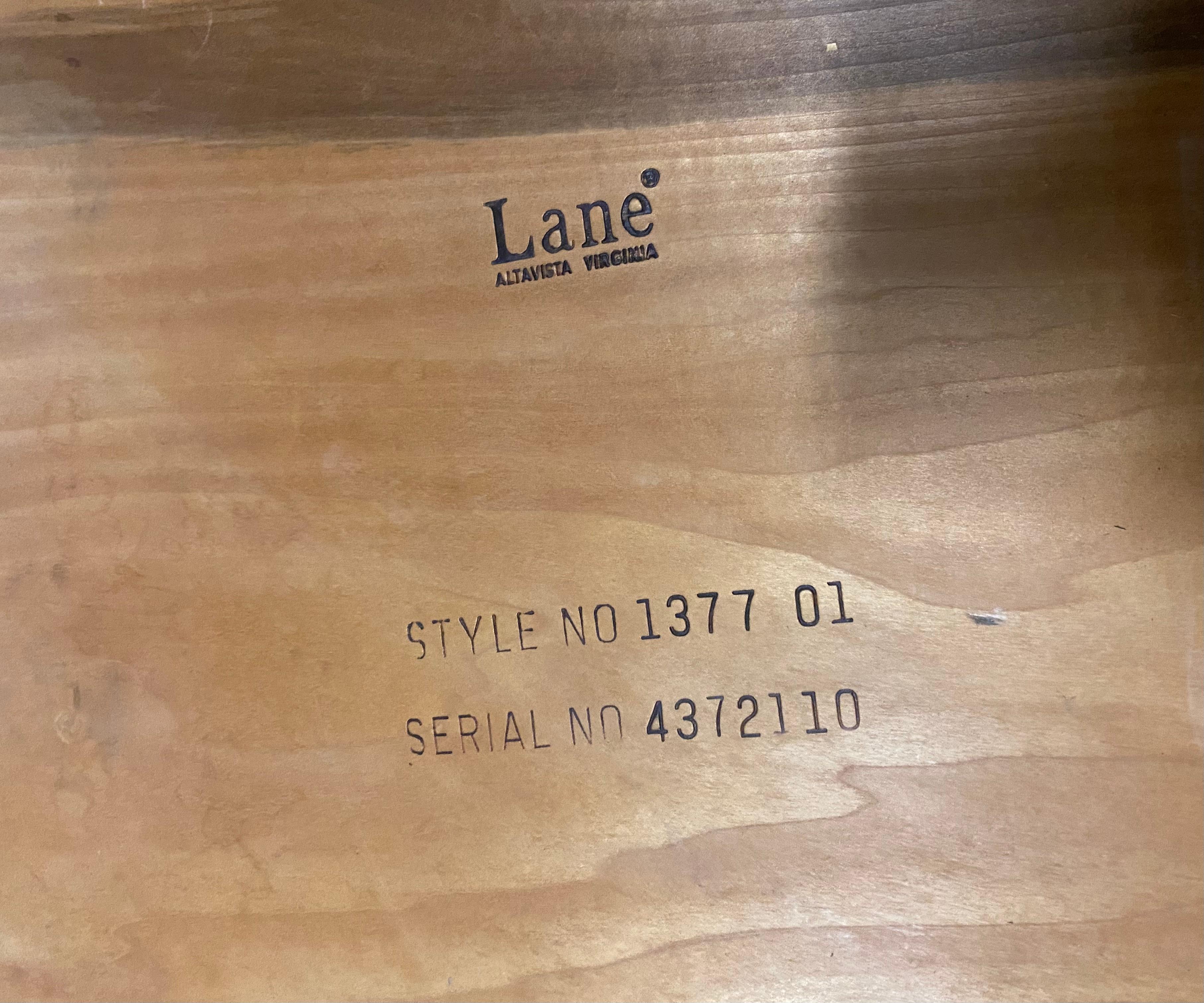 Seldom seen Parsons, Brutalist Walnut coffee / cocktail table by Lane For Sale 3