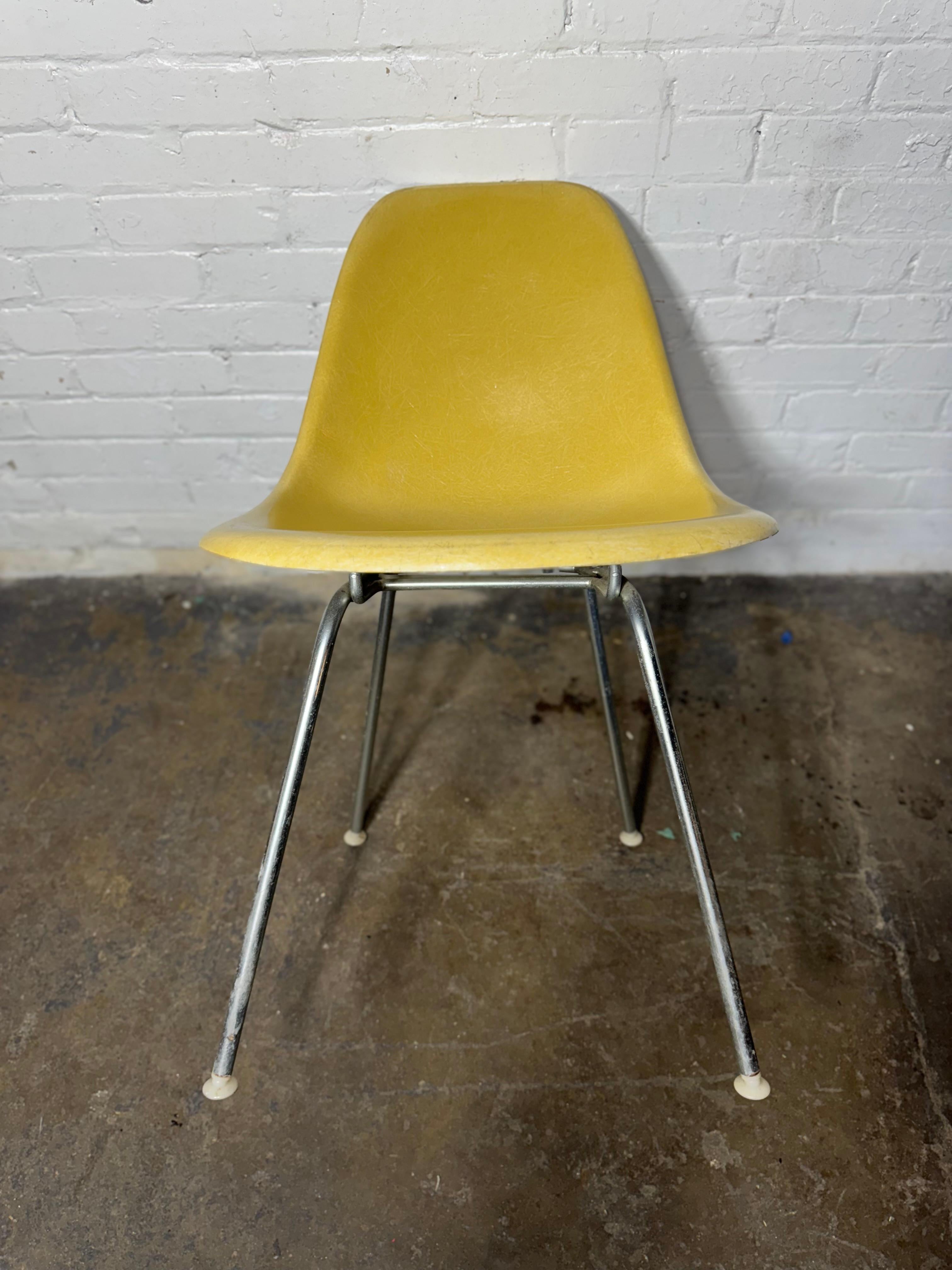 Mid-Century Modern Seldom seen shell color 