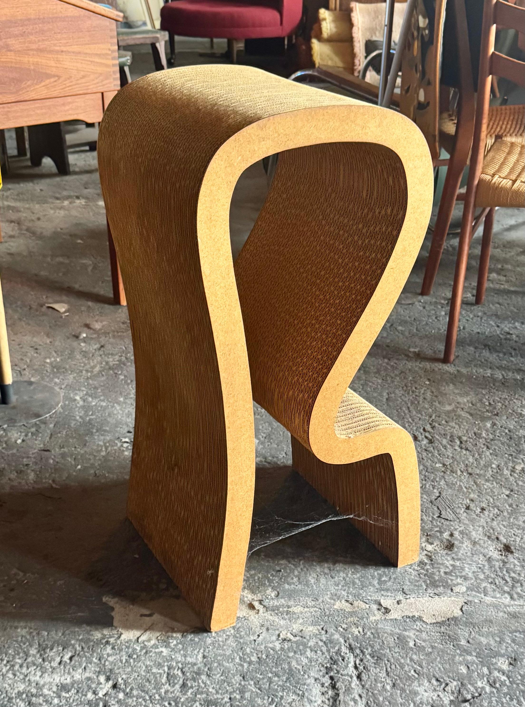 Taburete Seldom Seen / Escultura de Frank Gehry / Easy Edge's Inc. en venta 5