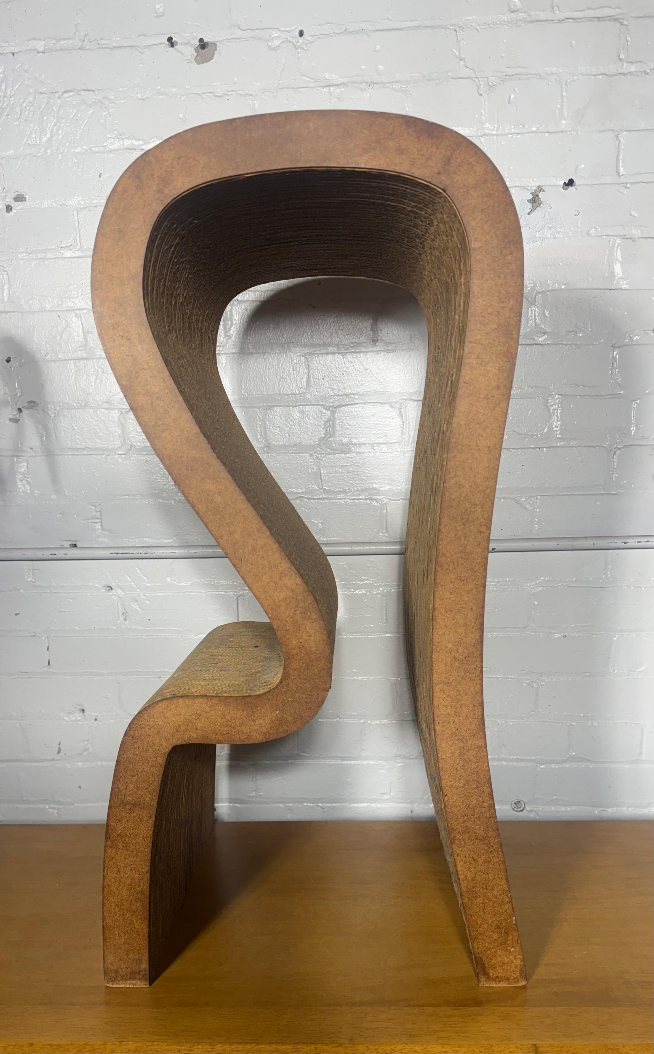 Taburete Seldom Seen / Escultura de Frank Gehry / Easy Edge's Inc. Estadounidense en venta