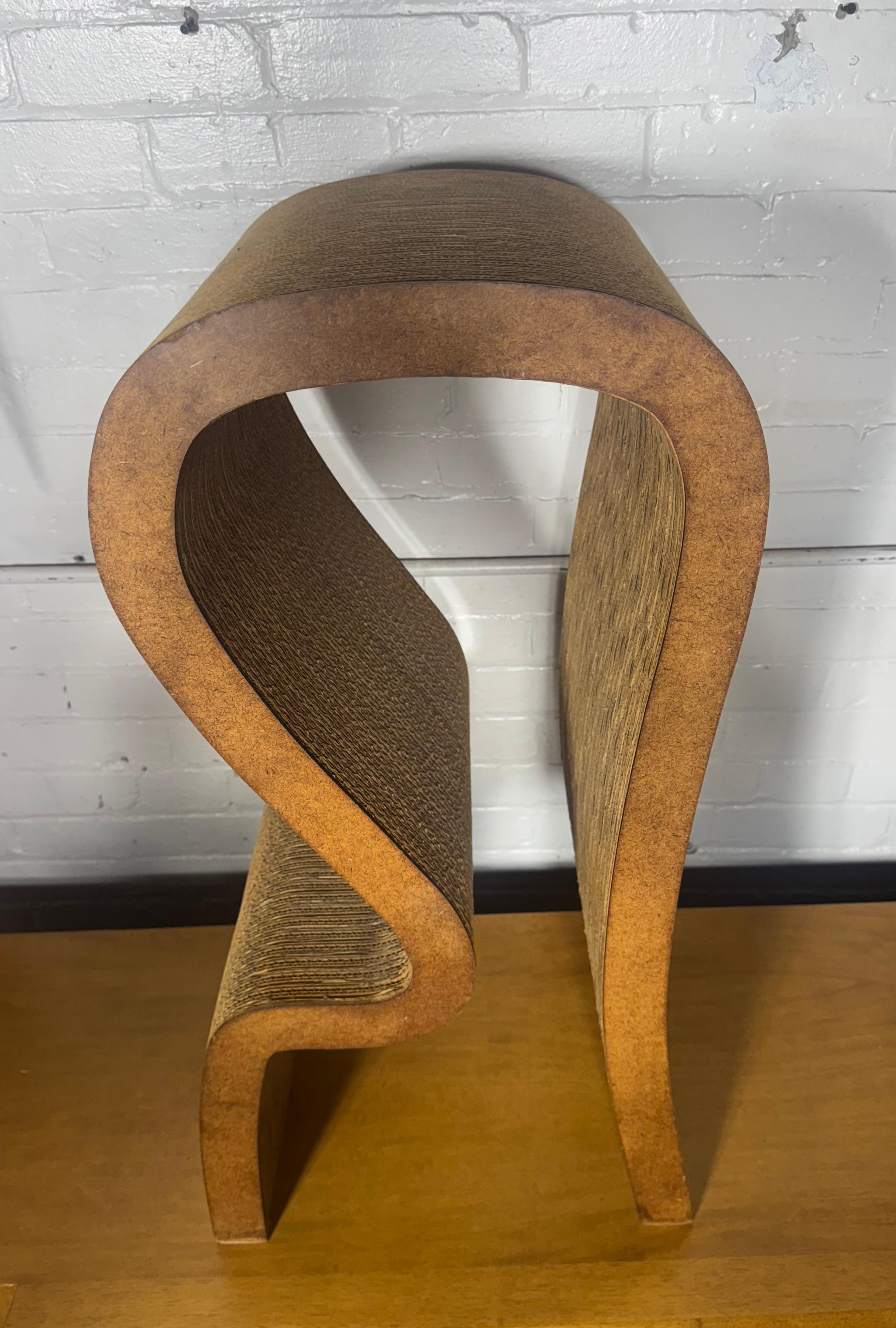 Taburete Seldom Seen / Escultura de Frank Gehry / Easy Edge's Inc. finales del siglo XX en venta