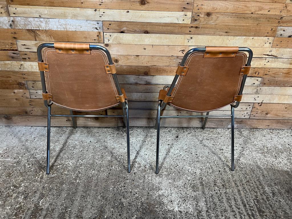 20ième siècle Sélectionné par Charlotte Perriand pour la station de ski Les Arcs, chaises de salle à manger en cuir en vente