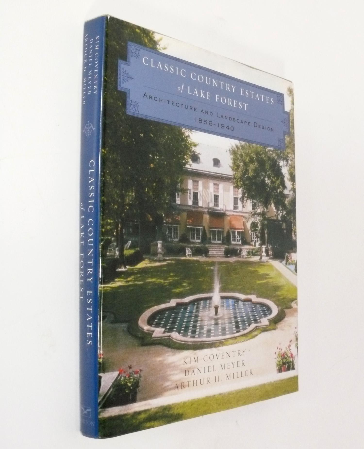 Selection of Coffee Table Books - Architecture and Interior Design (Papier) im Angebot