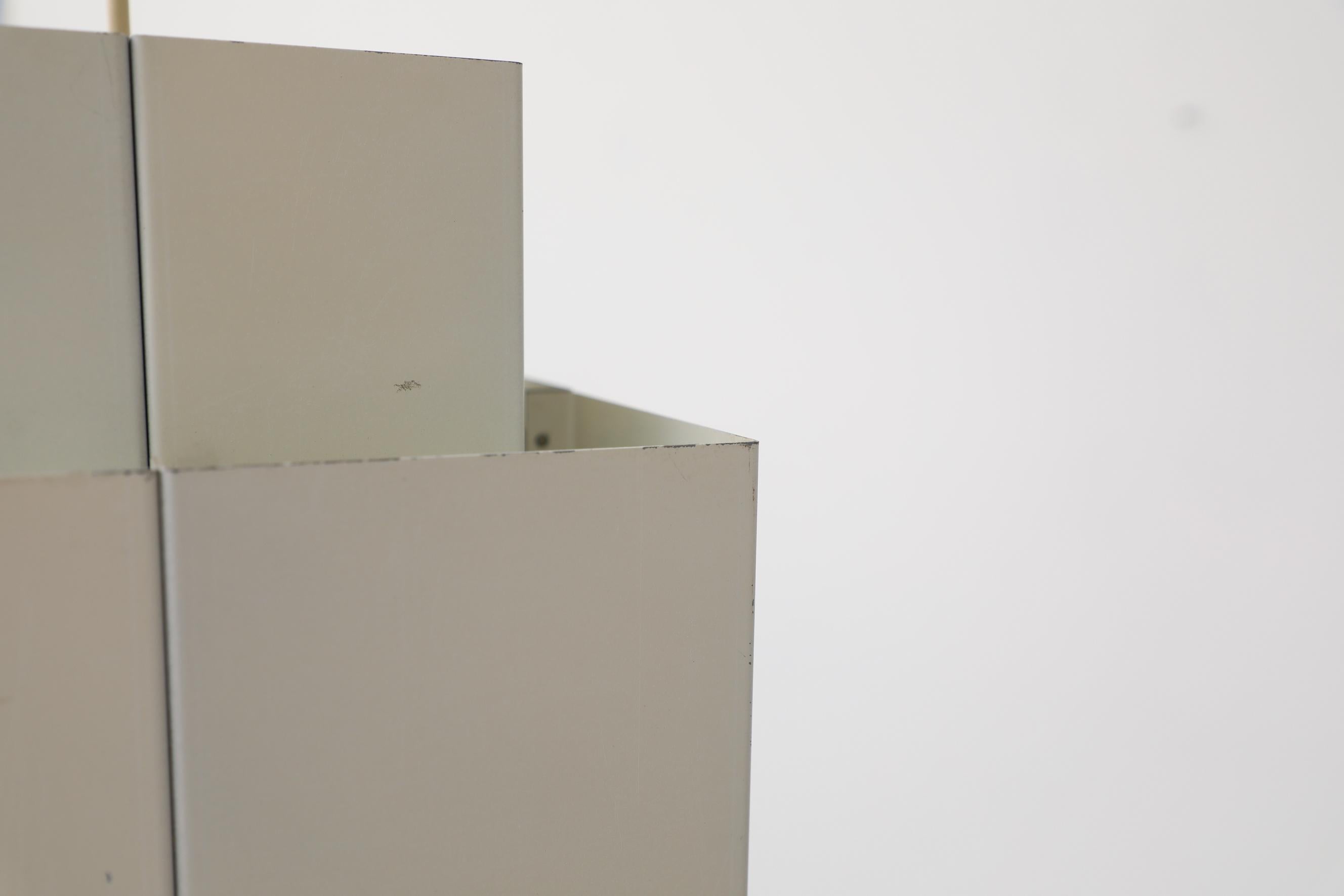 3-stöckige Pendelleuchte „Selectra“ aus weißem Metallschachtel von Hans-Agne Jakobsson im Angebot 3