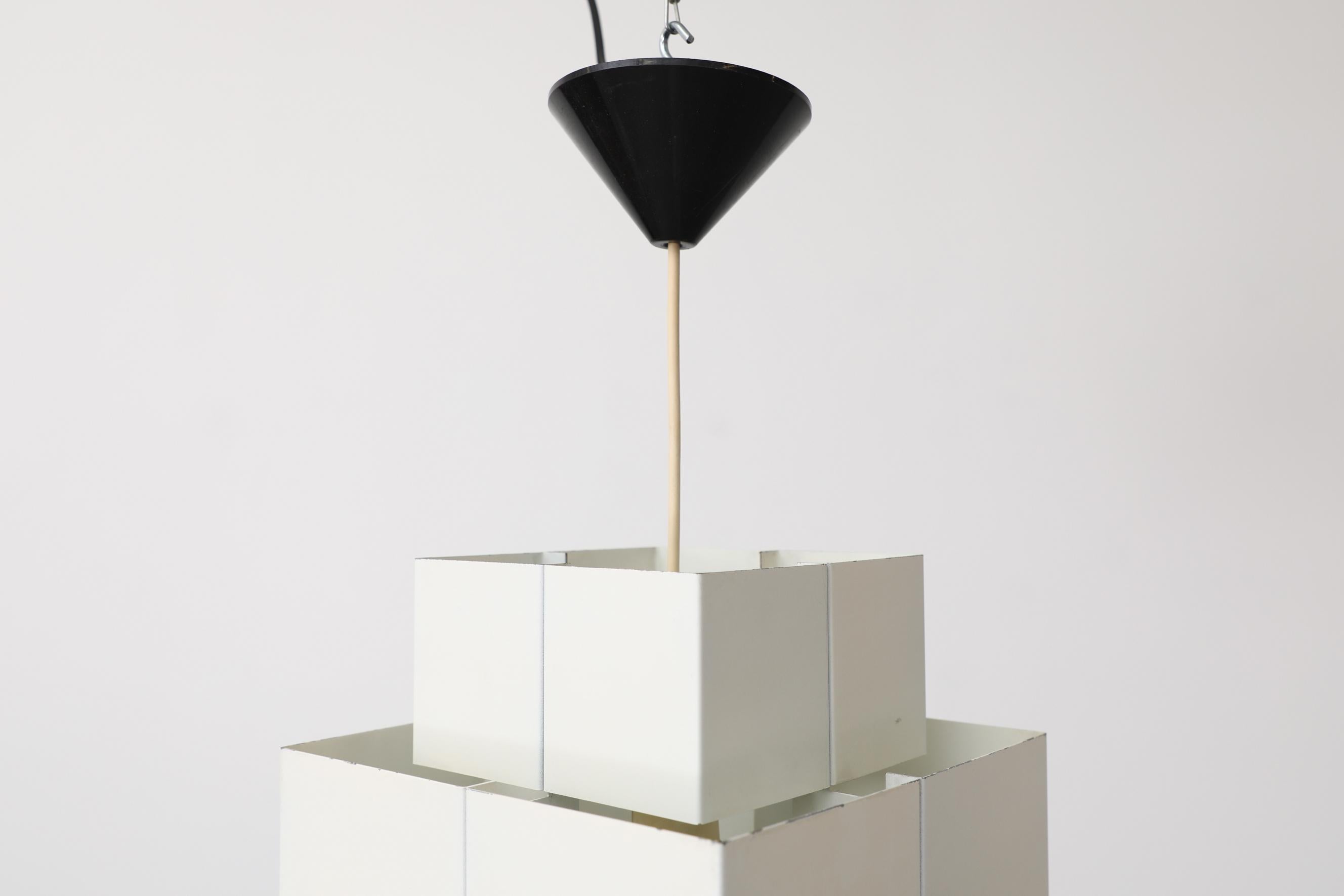 3-stöckige Pendelleuchte „Selectra“ aus weißem Metallschachtel von Hans-Agne Jakobsson im Angebot 1