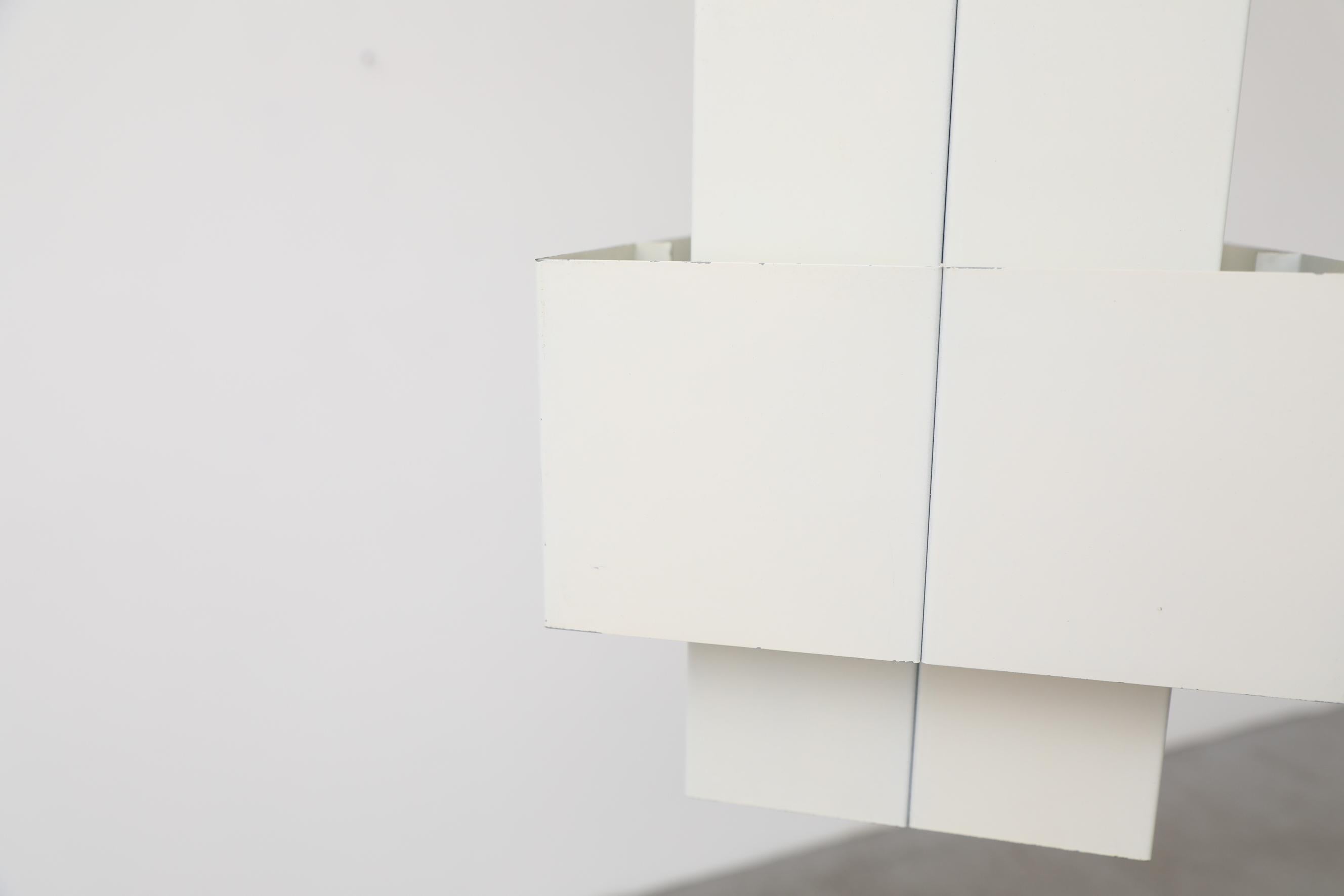 3-stöckige Pendelleuchte „Selectra“ aus weißem Metallschachtel von Hans-Agne Jakobsson im Angebot 2