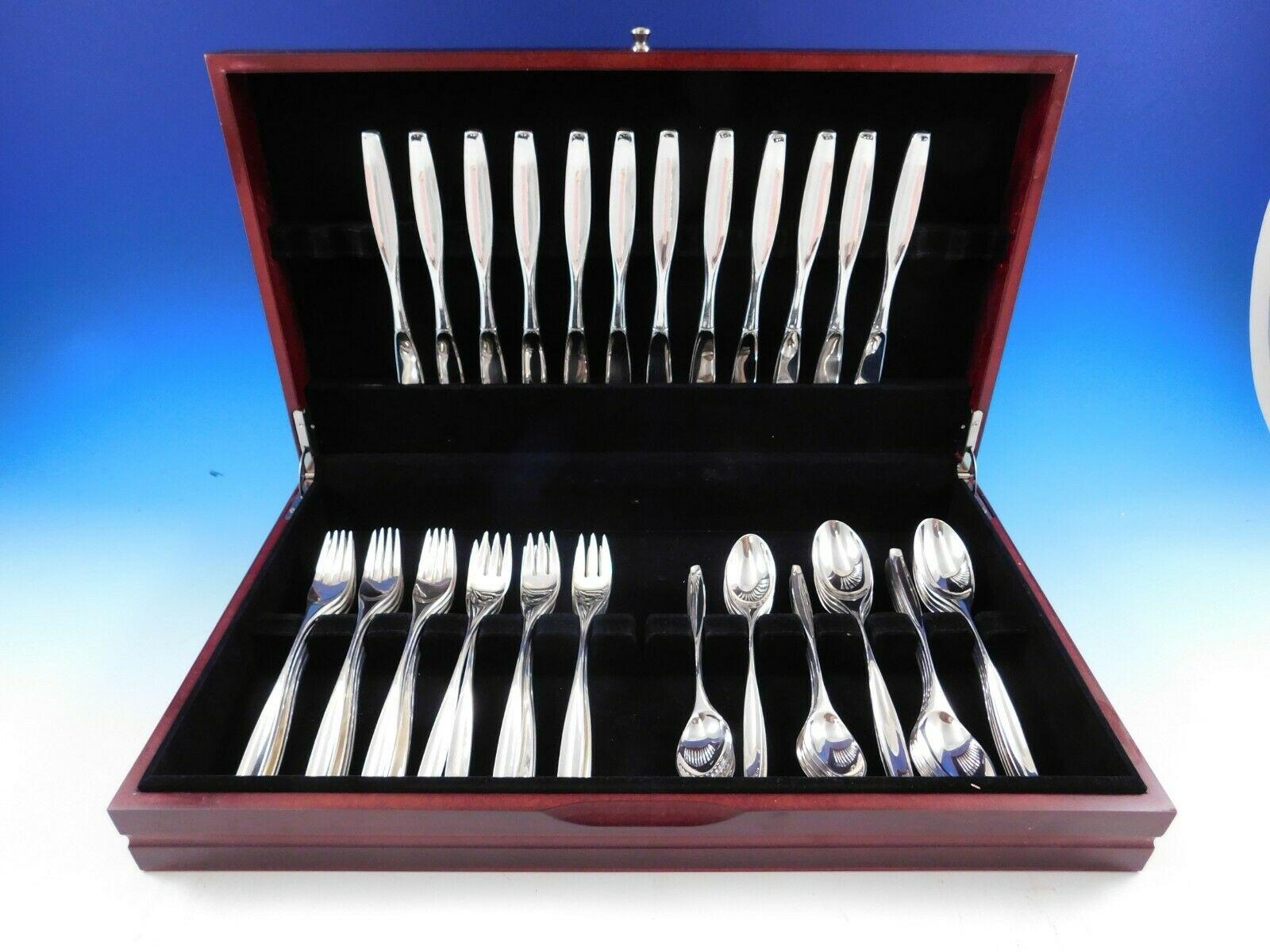Beautifully simple Selene by Kirk & Son. Sterling Silver flatware set, 60 pieces. This set includes:

12 Knives, 8 3/4