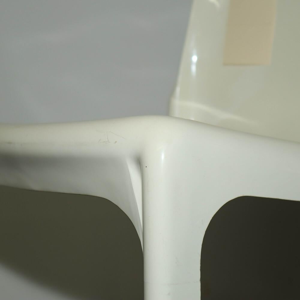 Selene-Stuhl – Weiß (Kunststoff) im Angebot